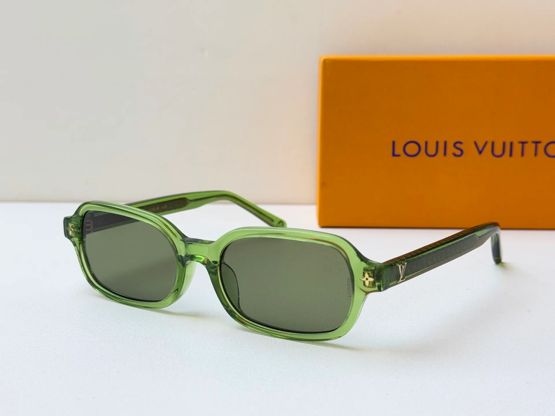 Очки Louis Vuitton 17188488