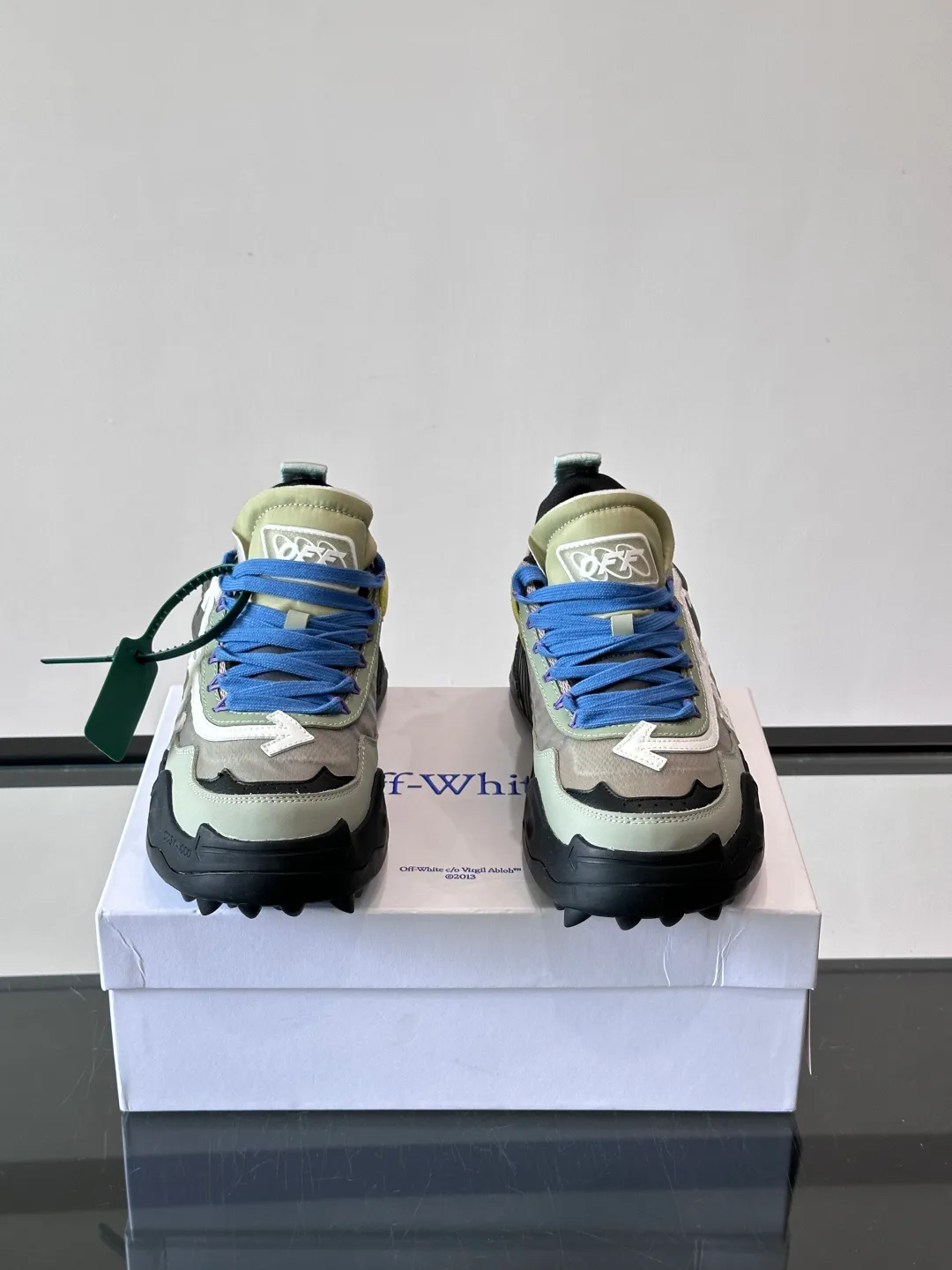 Кроссовки Женские Off-White 17689336