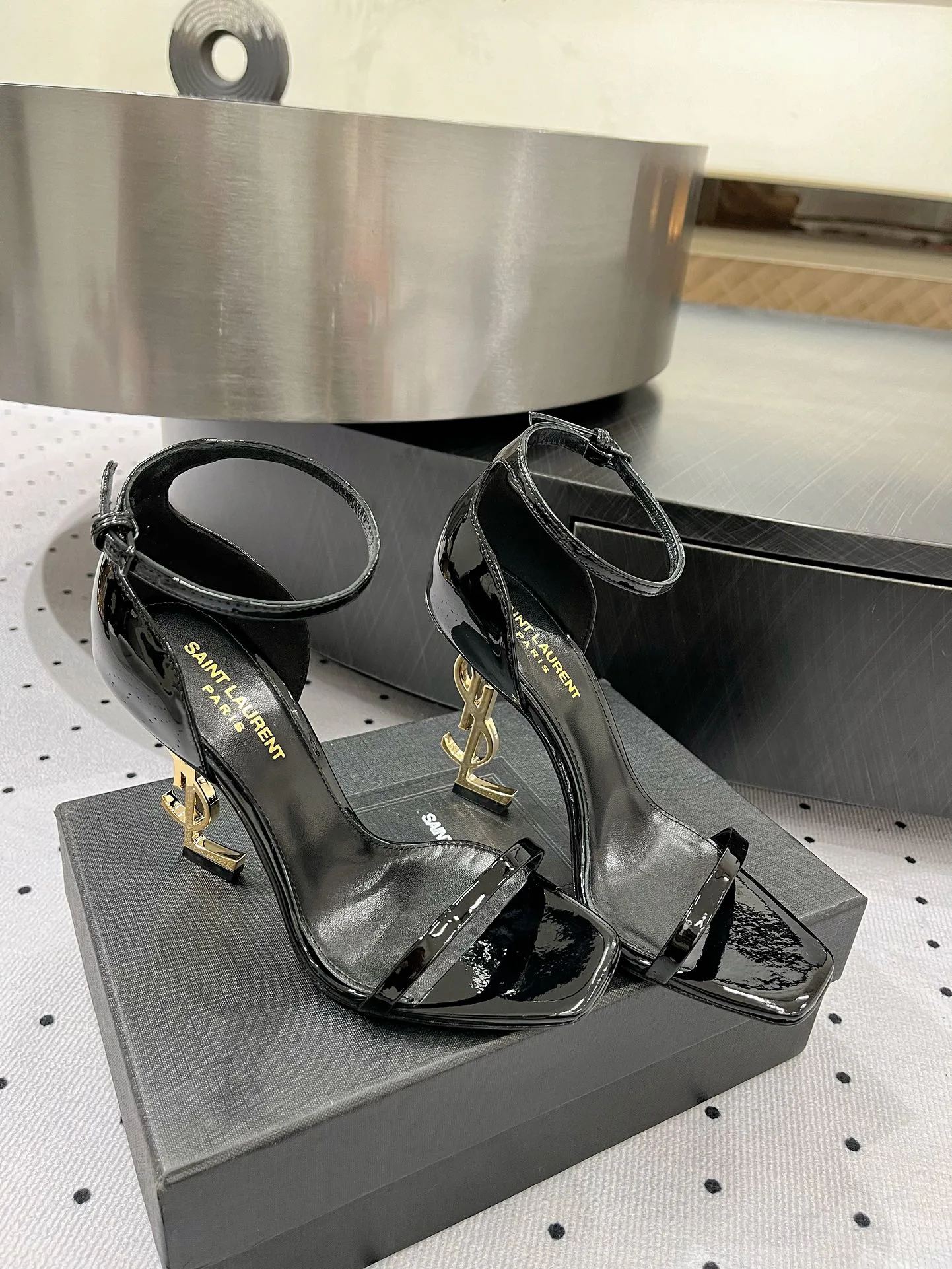 Туфли Женские Saint Laurent 11220507