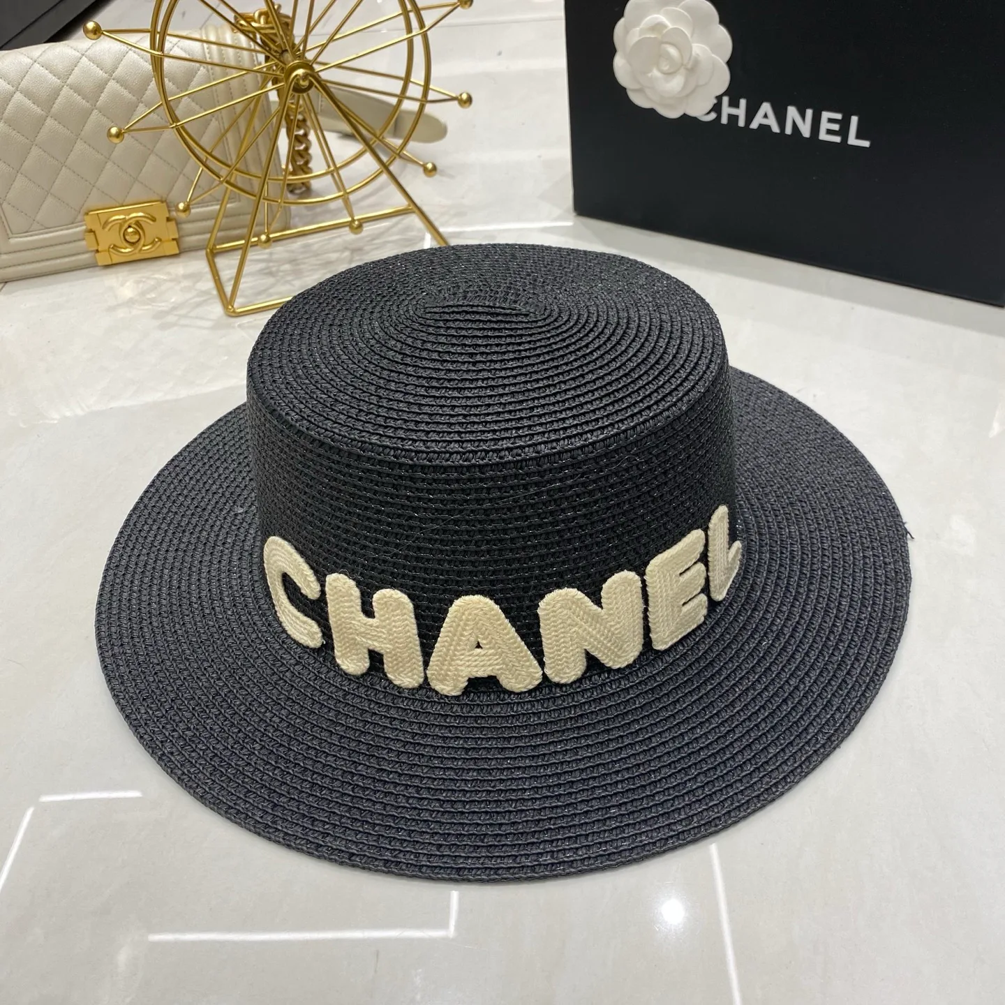Головные Уборы Chanel 17498280