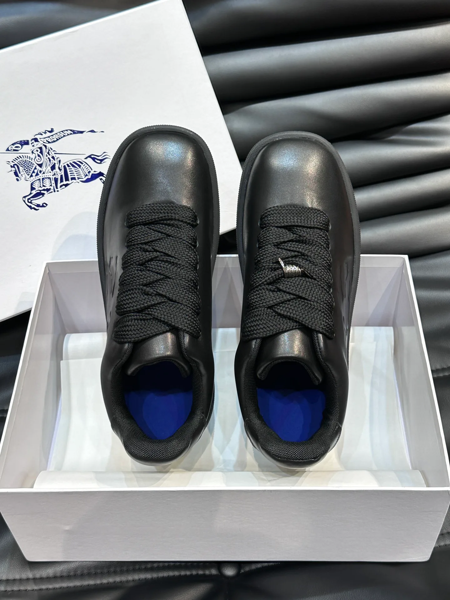 Кроссовки Женские Burberry 18744097