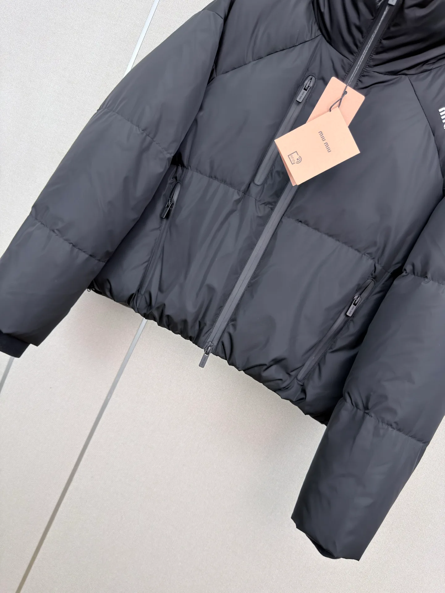 Куртки И Пуховики Женские Miu Miu 18108740