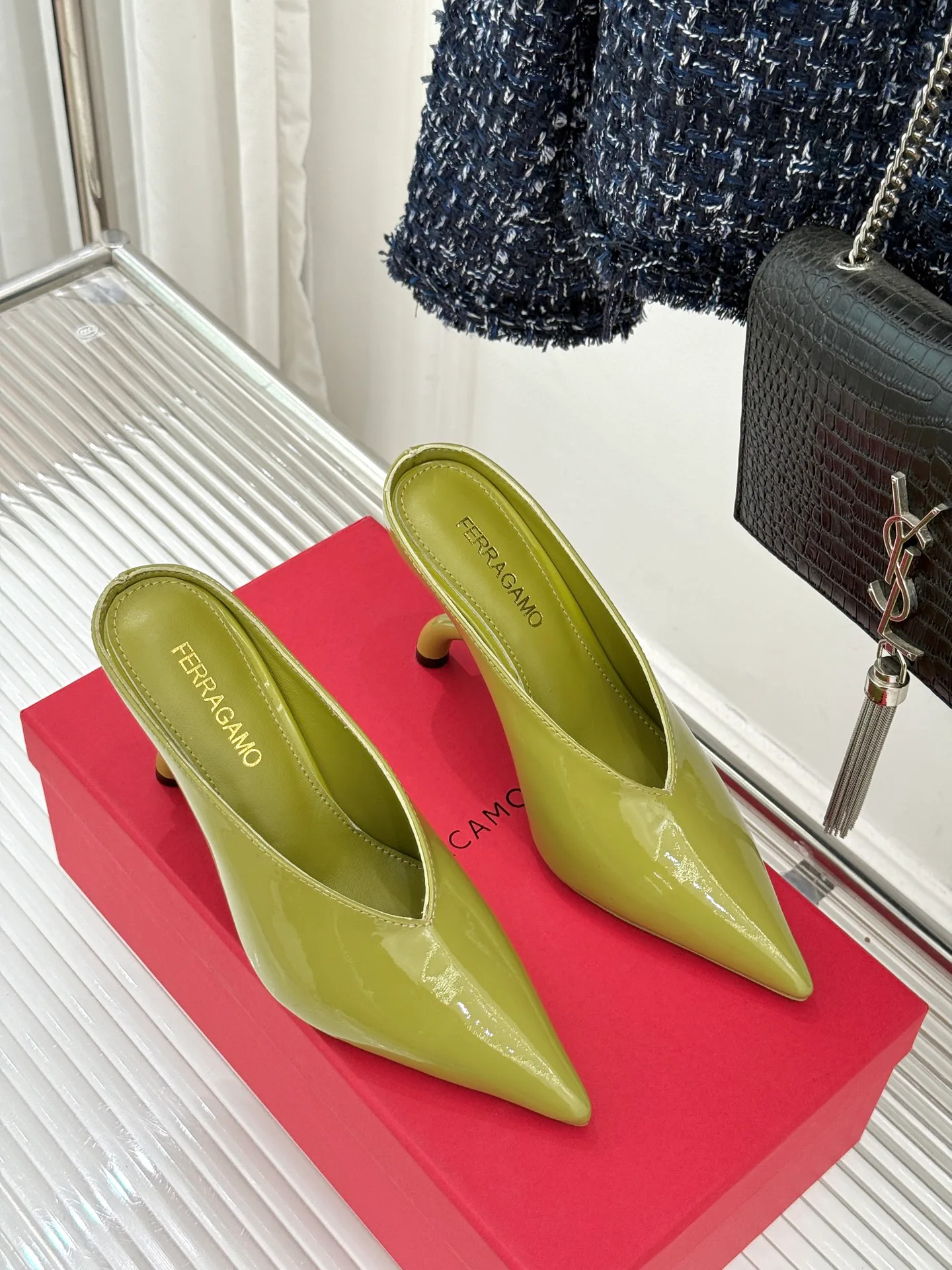 Туфли Женские Salvatore Ferragamo 718167