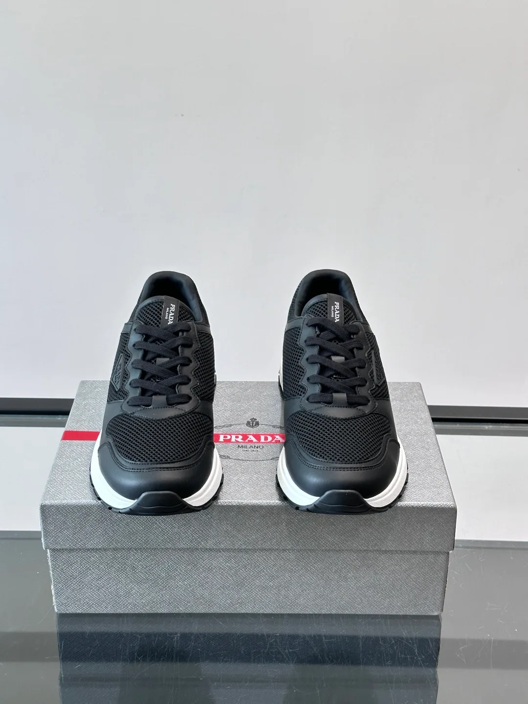 Кроссовки Мужские Prada 17349412