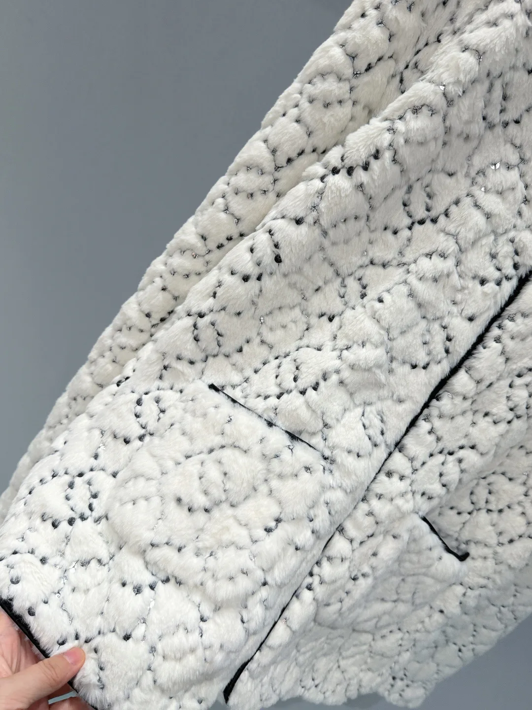 Куртки И Пуховики Женские Chanel 518105