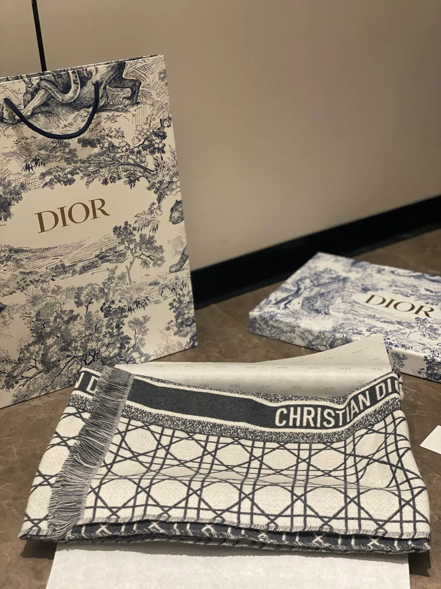 Шарфы Christian Dior 436110