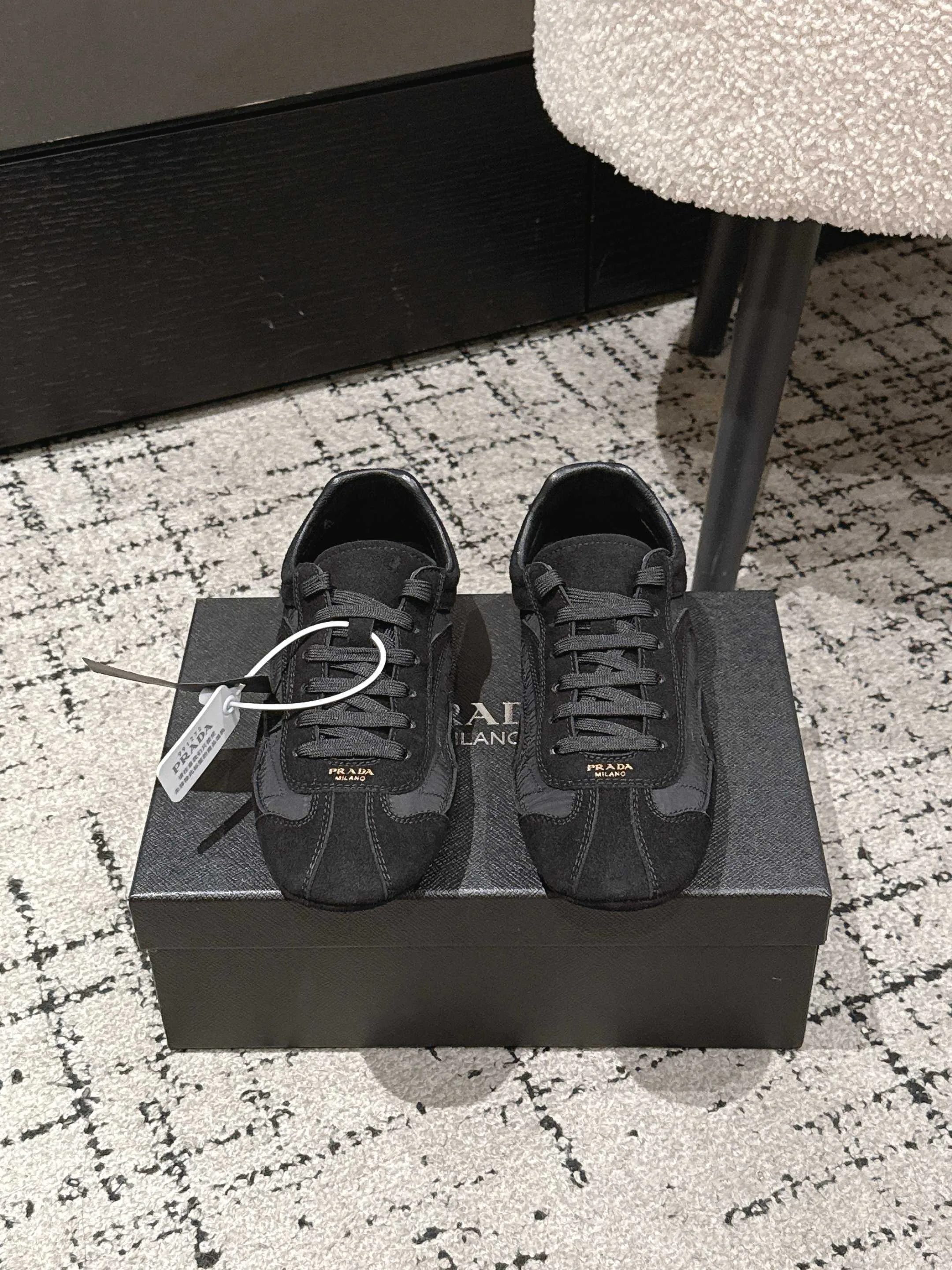 Кроссовки Женские Prada 11185328