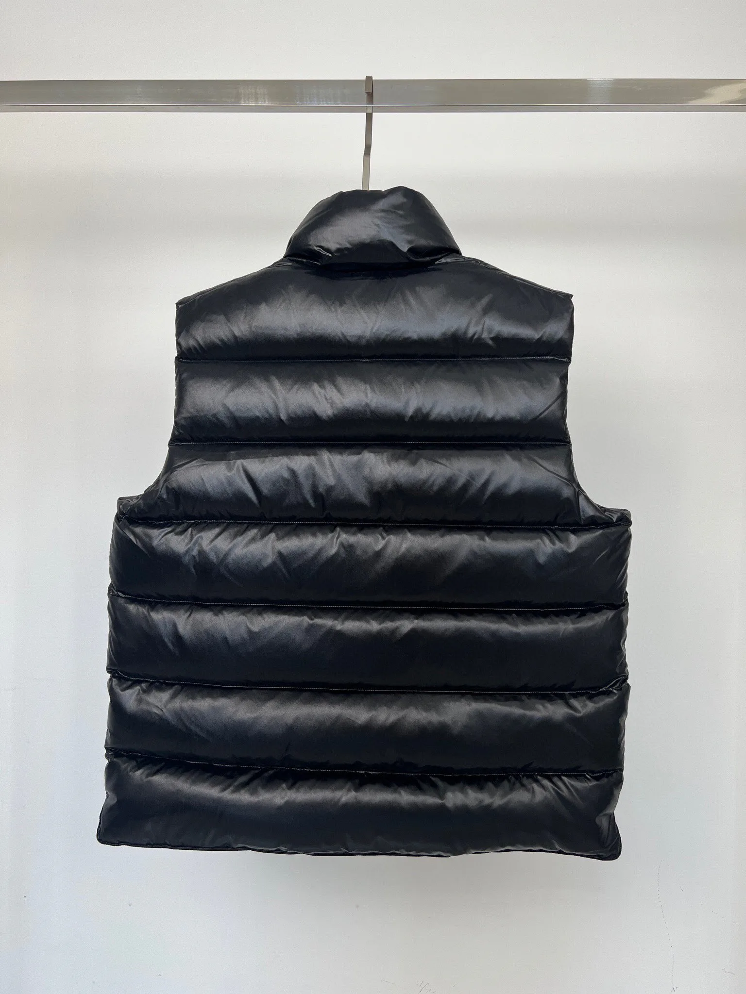 Жилеты Женские Moncler 18415670