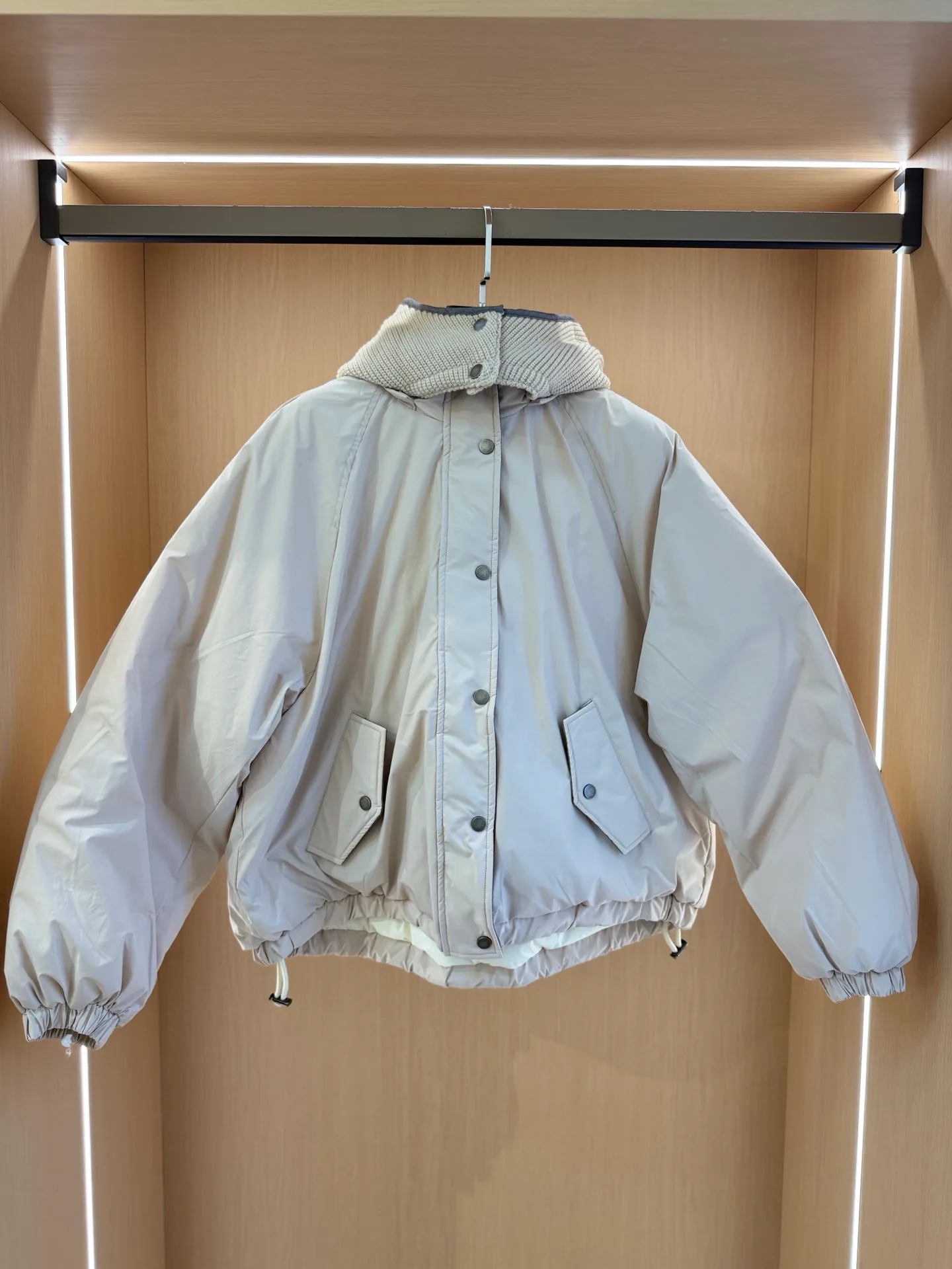 Куртки И Пуховики Женские Brunello Cucinelli 17906260