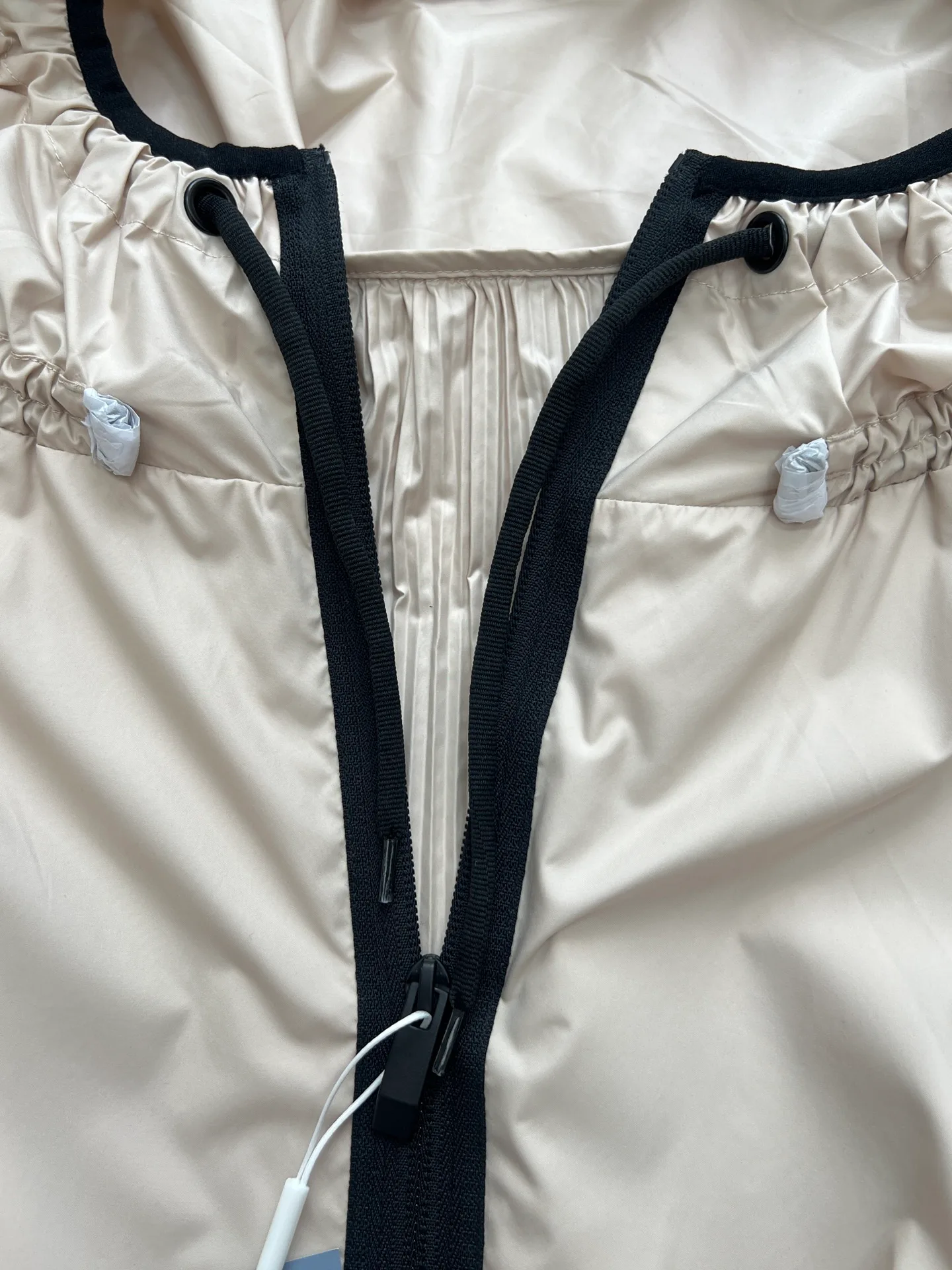 Куртки И Пуховики Женские Moncler 12261163