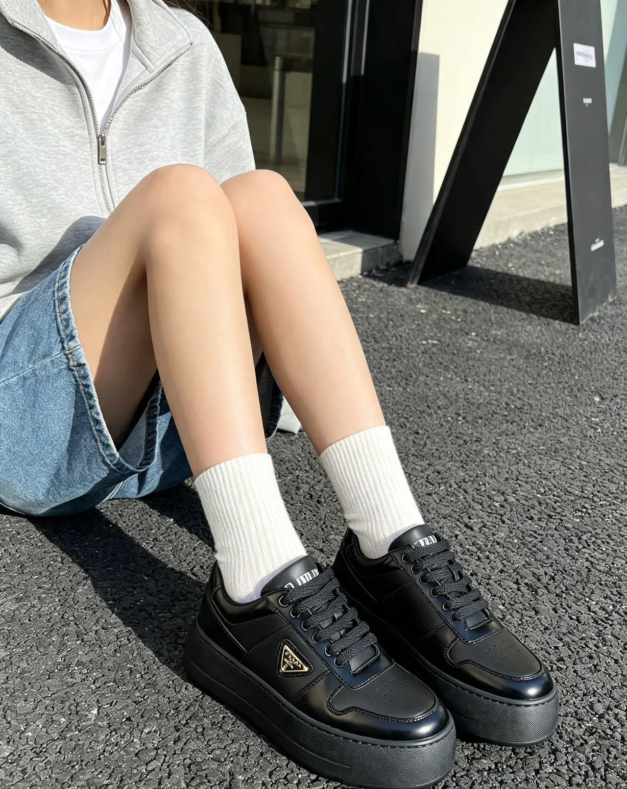 Кроссовки Женские Prada 18170771