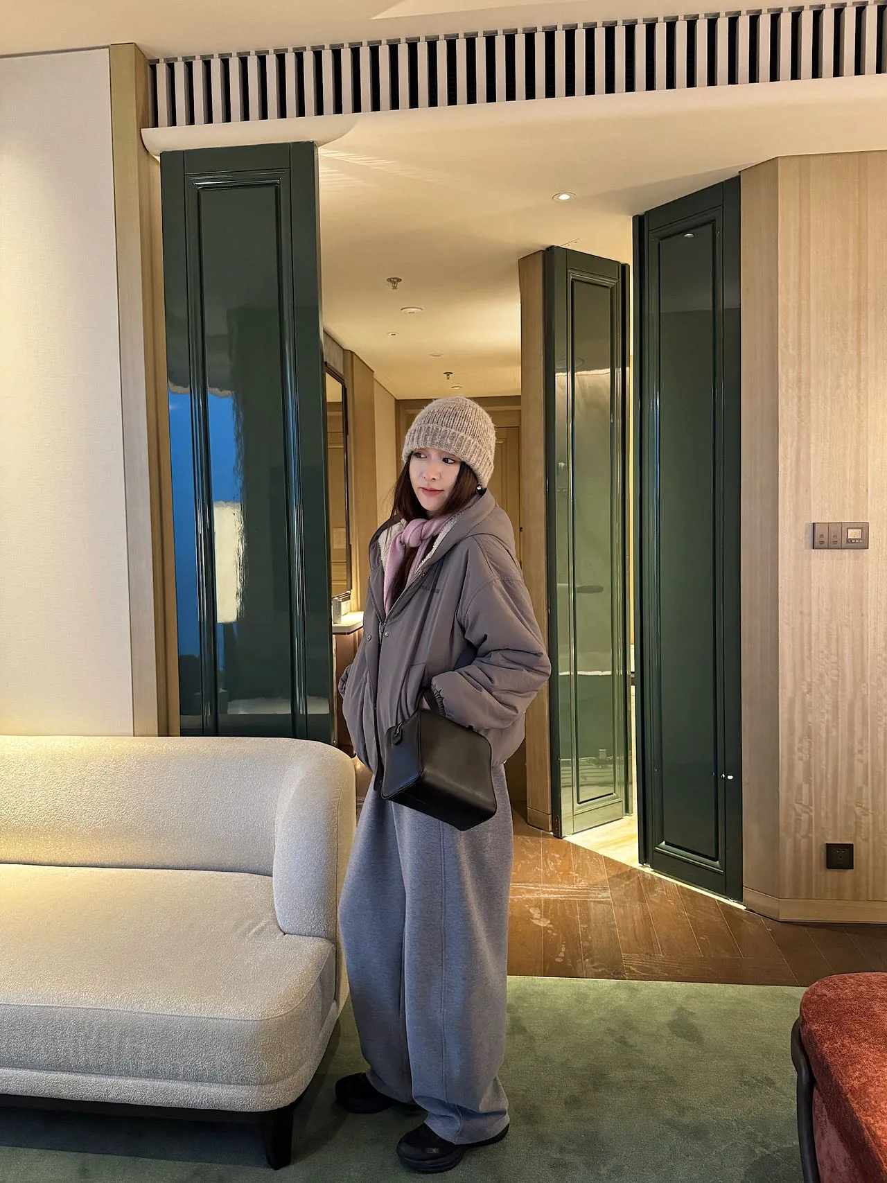 Куртки И Пуховики Женские Canada Goose 5392203