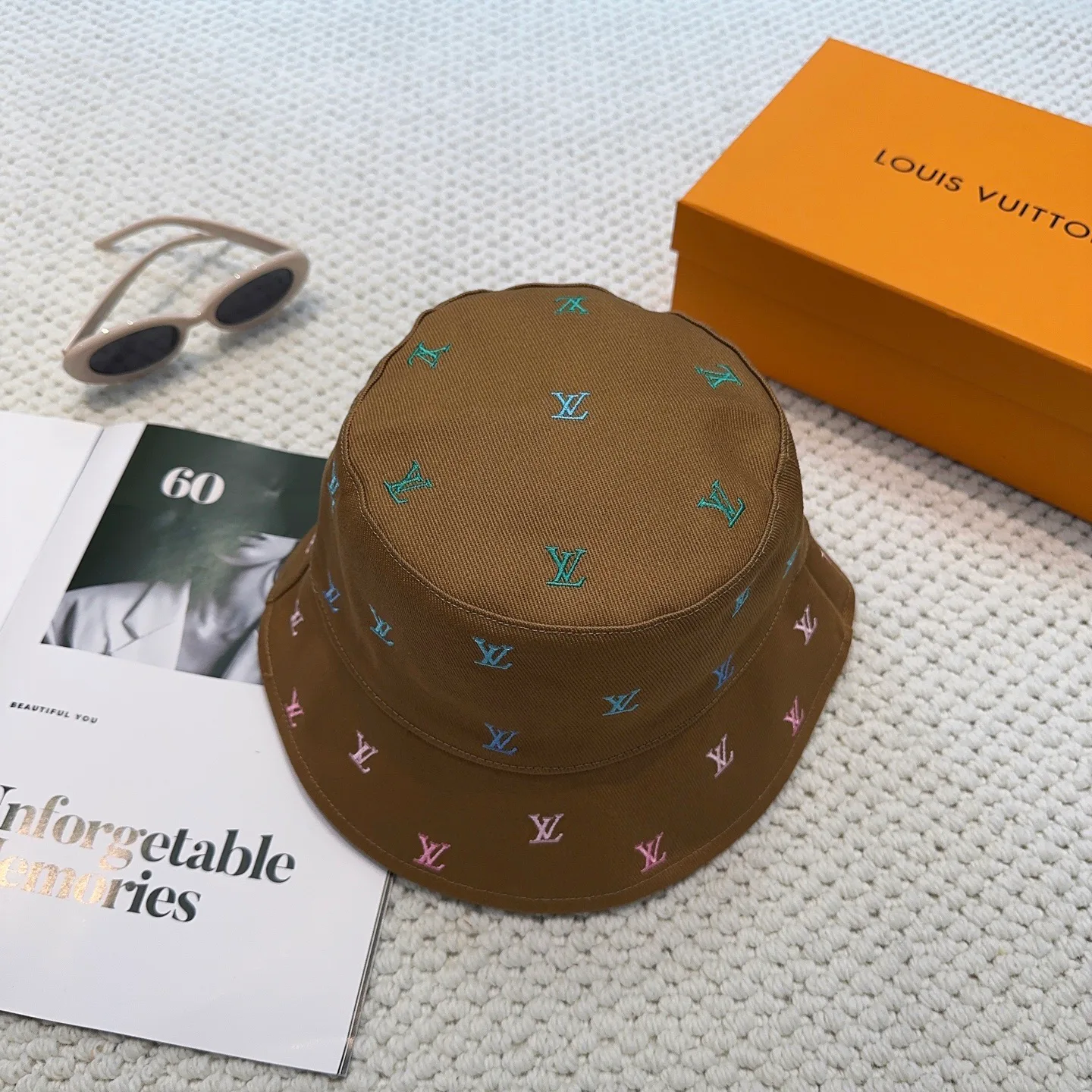 Головные Уборы Louis Vuitton 12764985