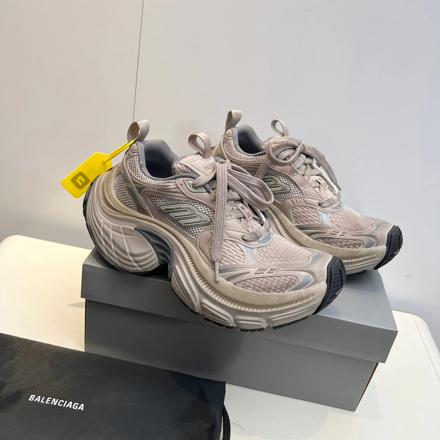 Кроссовки Женские Balenciaga 6428082