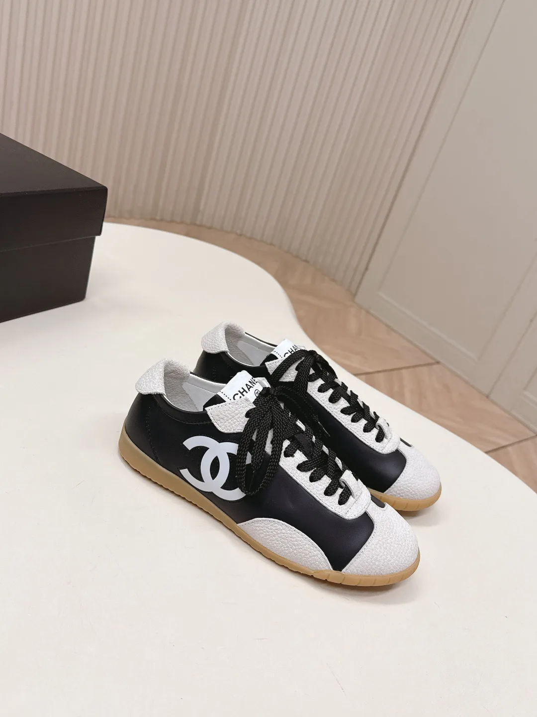 Кроссовки Женские Chanel 11576033