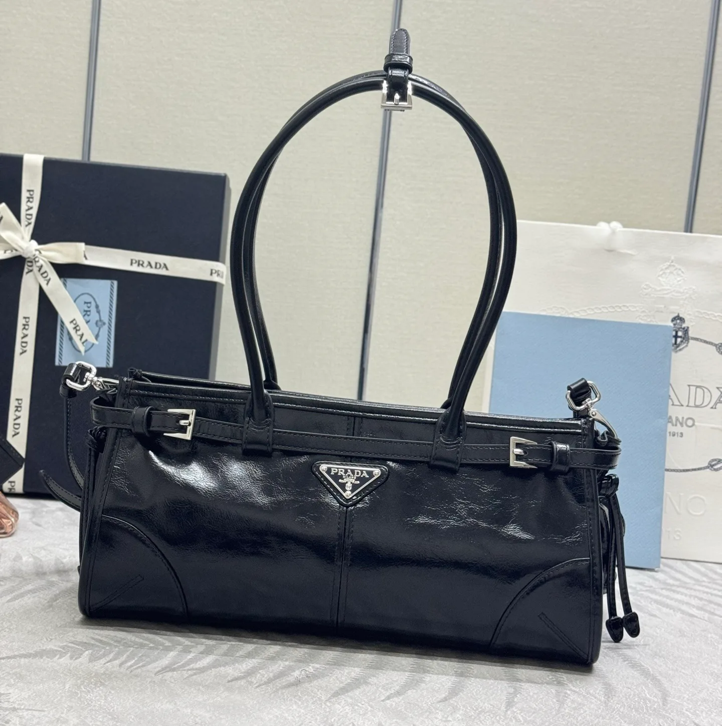 Классические Сумки Женские Prada 11462516