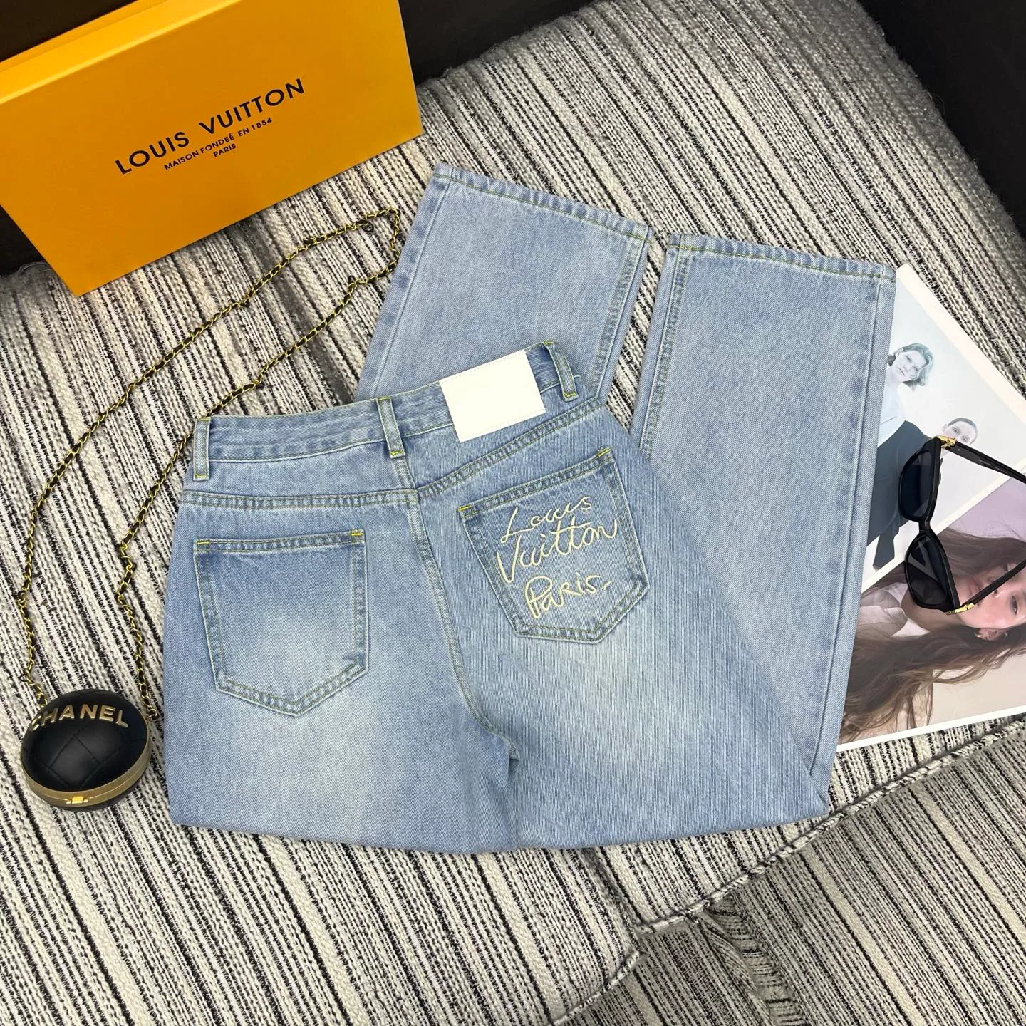 Джинсы Женские Louis Vuitton 11634150