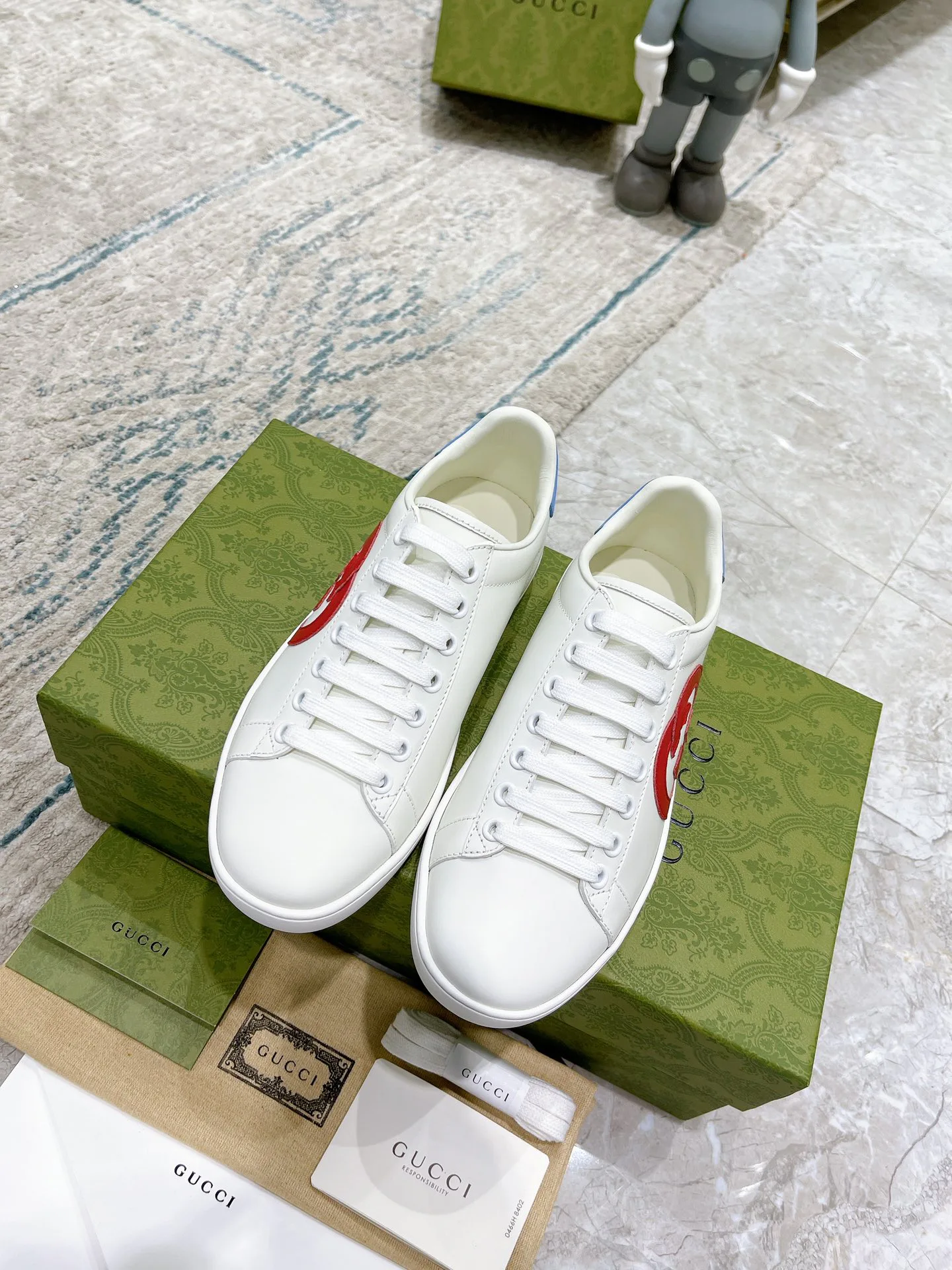 Кроссовки Женские Gucci 17620426