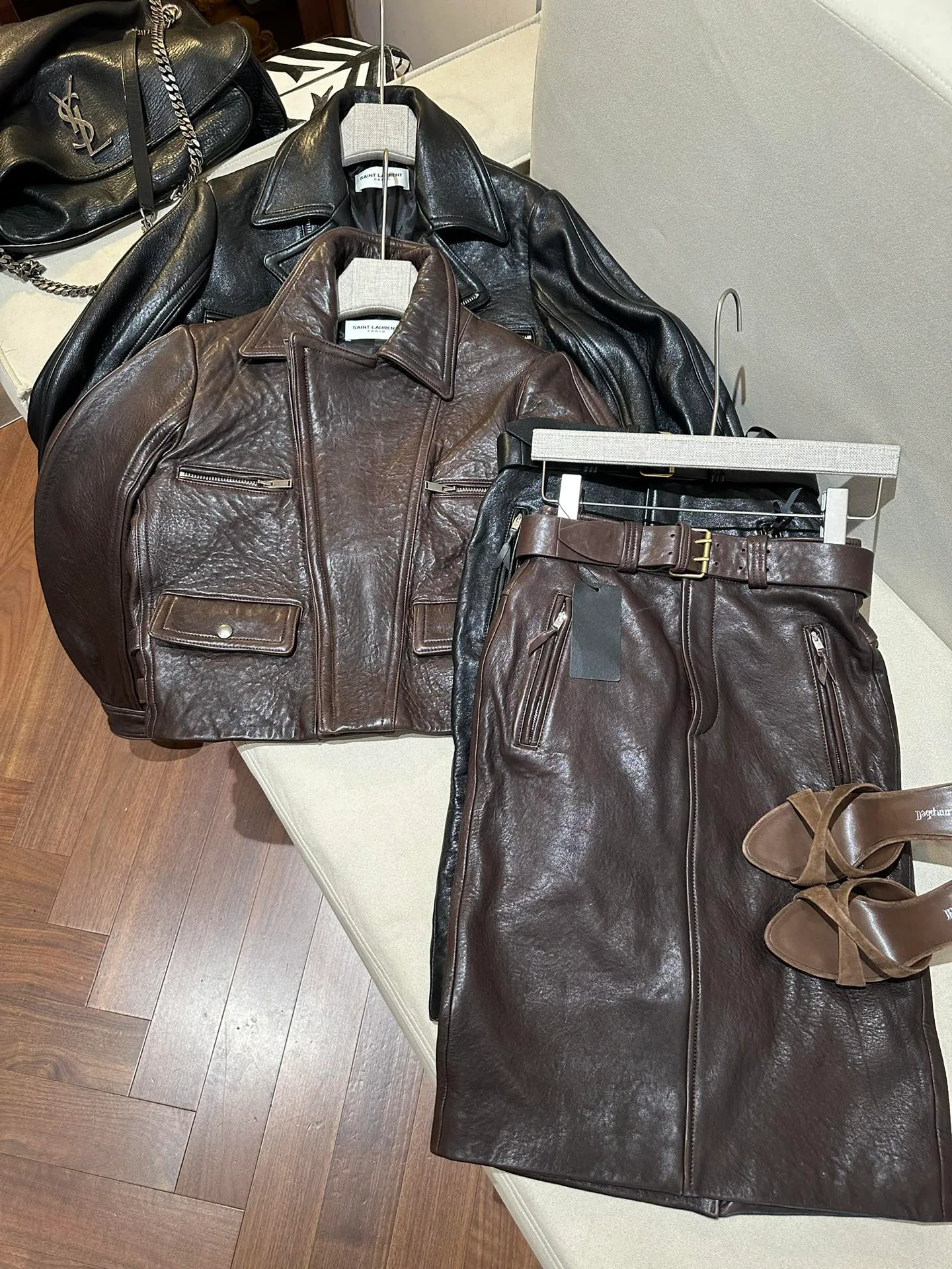 Кожаные Куртки И Дублёнки Женские Saint Laurent 11786198