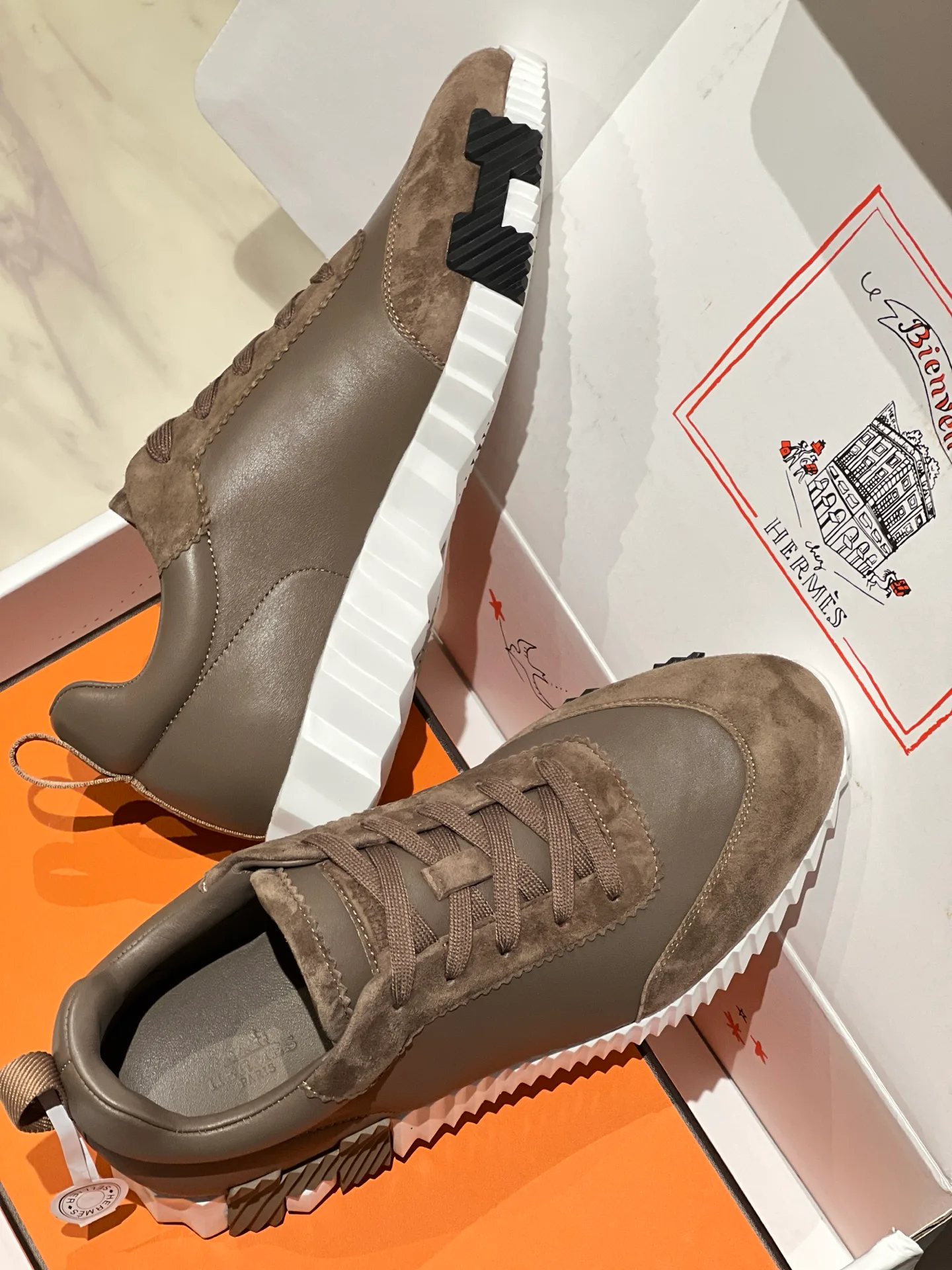 Кроссовки Женские Hermes 18080319