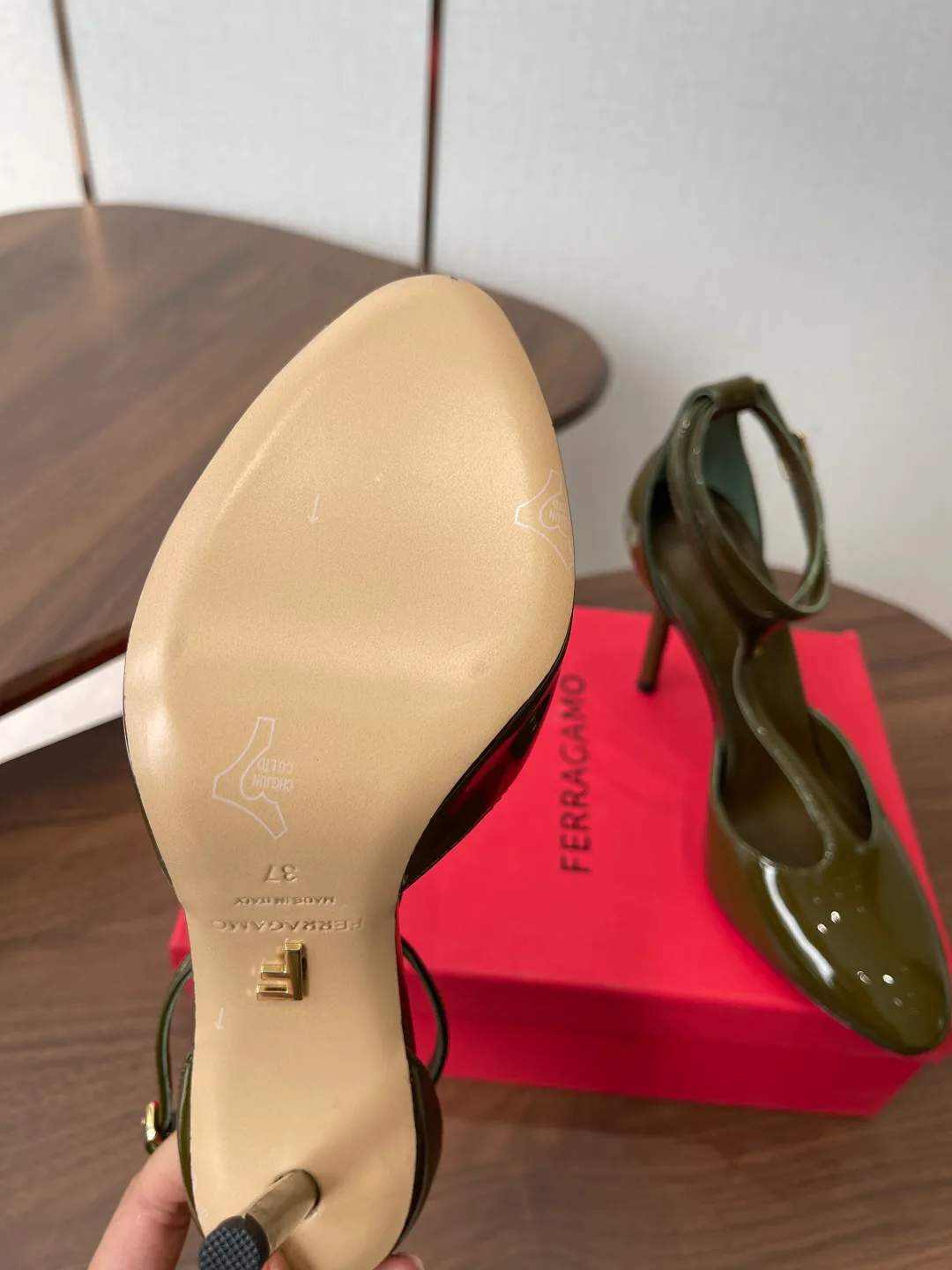 Туфли Женские Salvatore Ferragamo 11966277