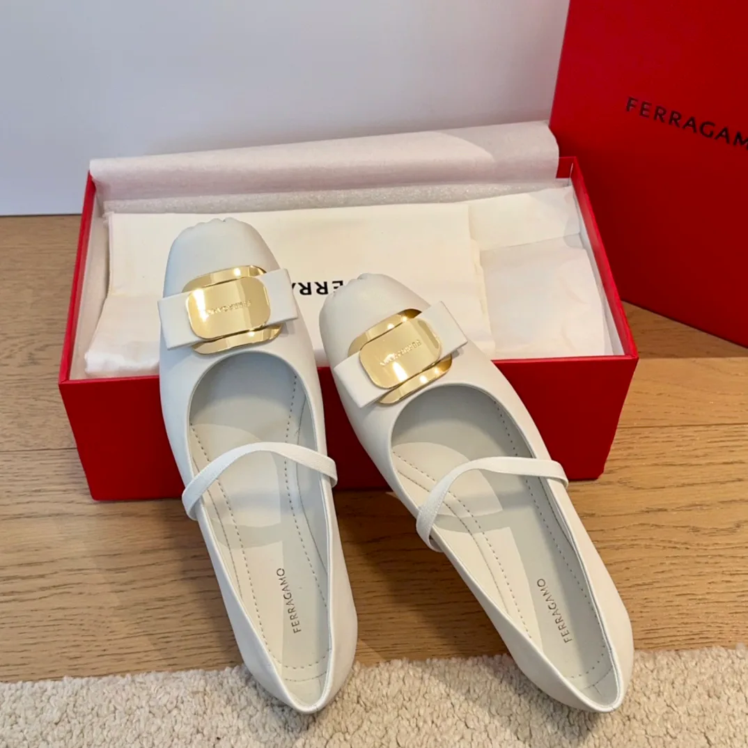 Балетки Женские Salvatore Ferragamo 20298