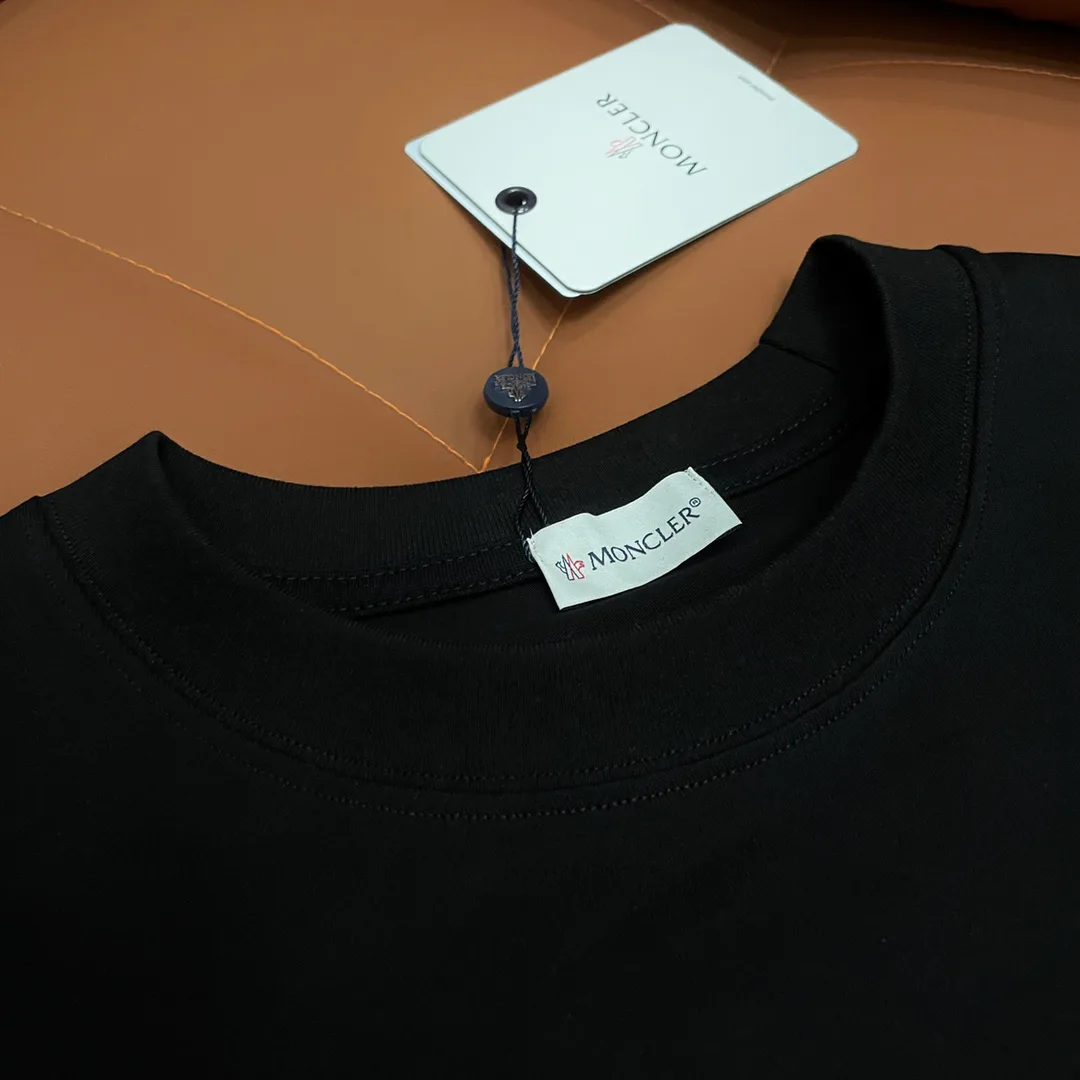 Футболки Женские Moncler 12538583