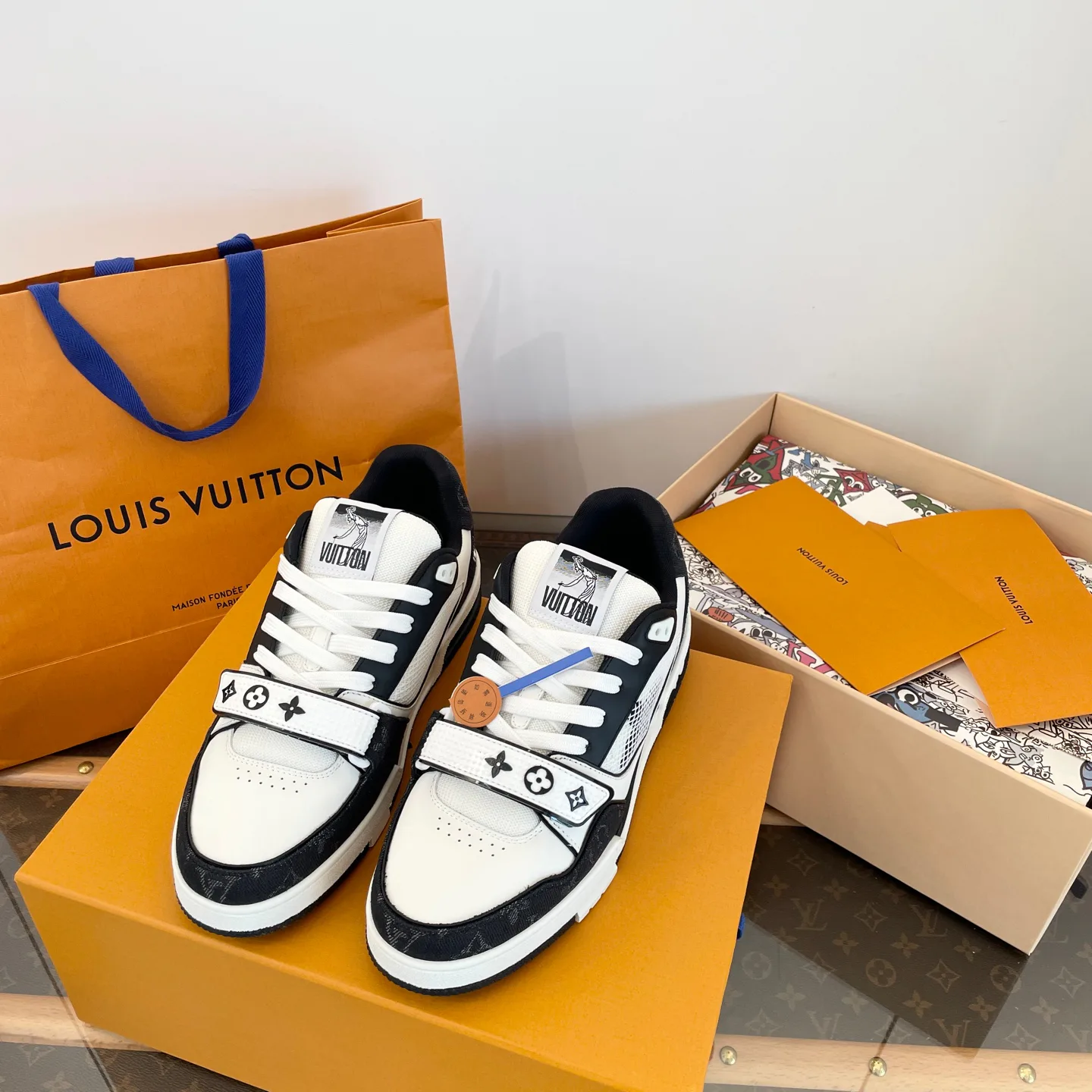 Кроссовки Женские Louis Vuitton 6373