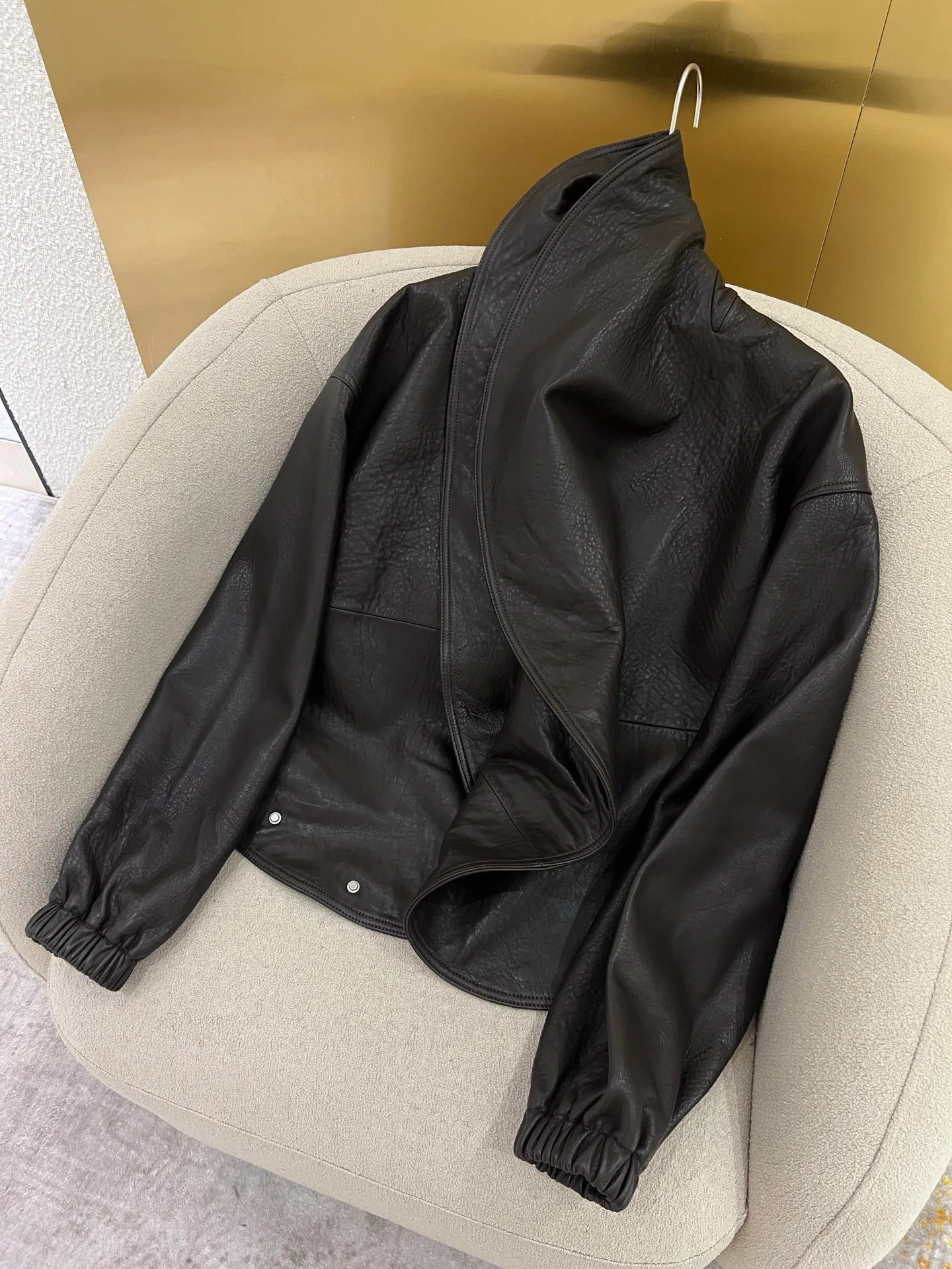Кожаные Куртки И Дублёнки Женские Loro Piana 11544843