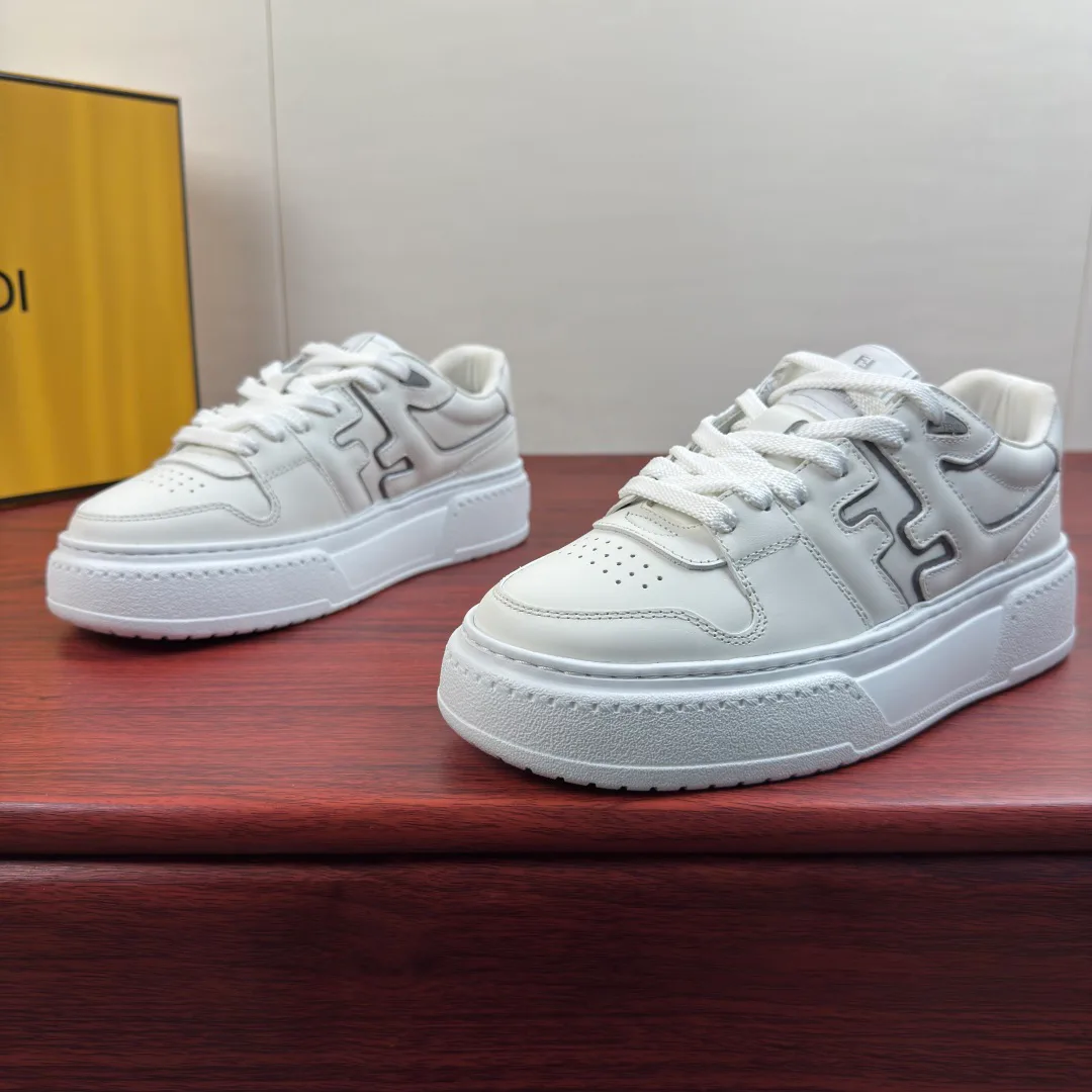 Кроссовки Женские Fendi 18119028