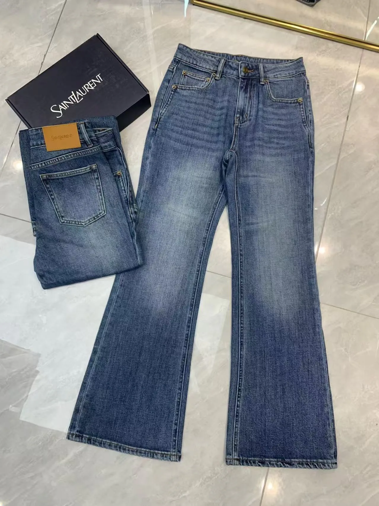 Джинсы Женские Saint Laurent 18274762