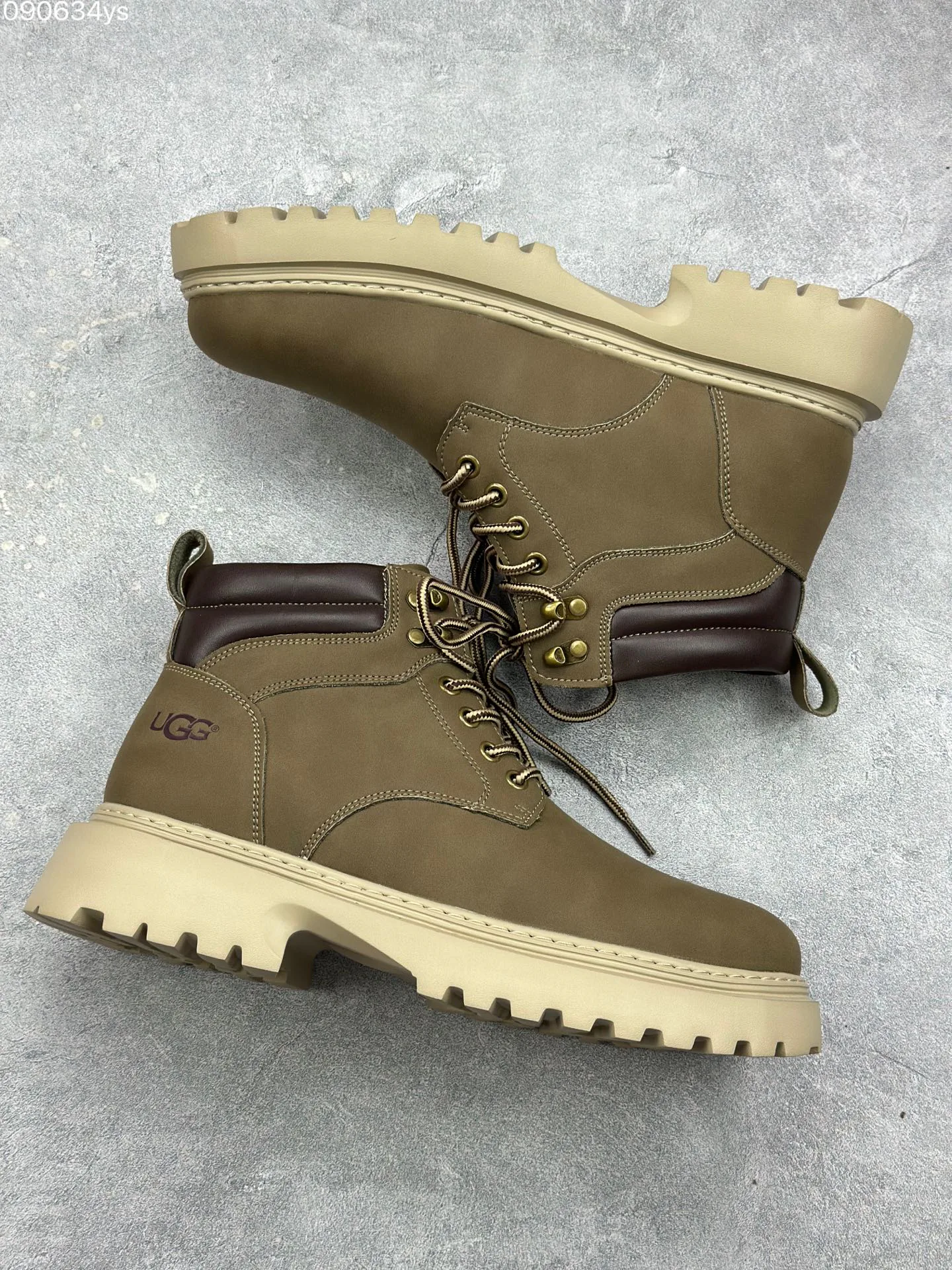 Ботинки Мужские Ugg 17954699