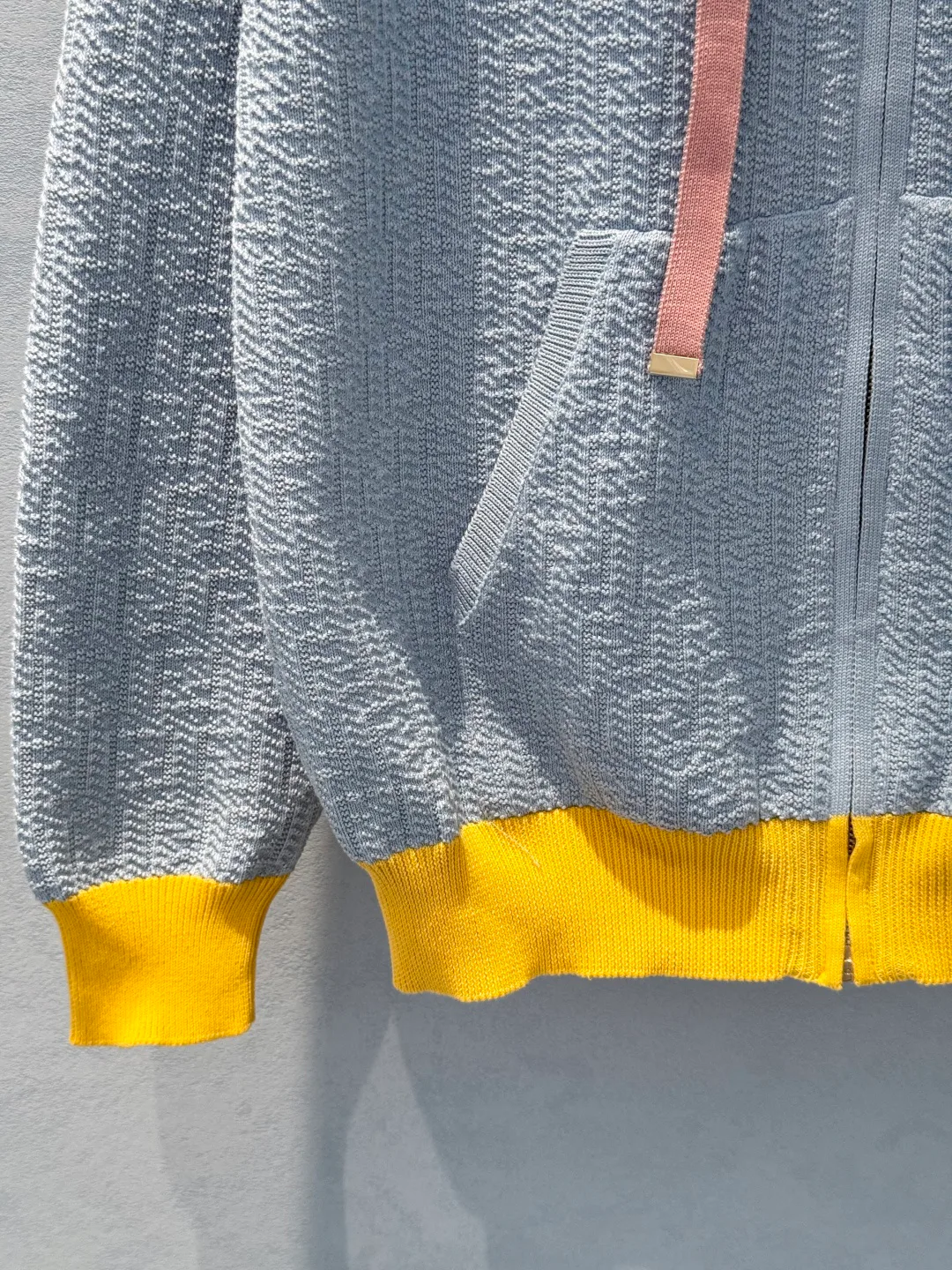 Куртки И Пуховики Женские Fendi 11663793