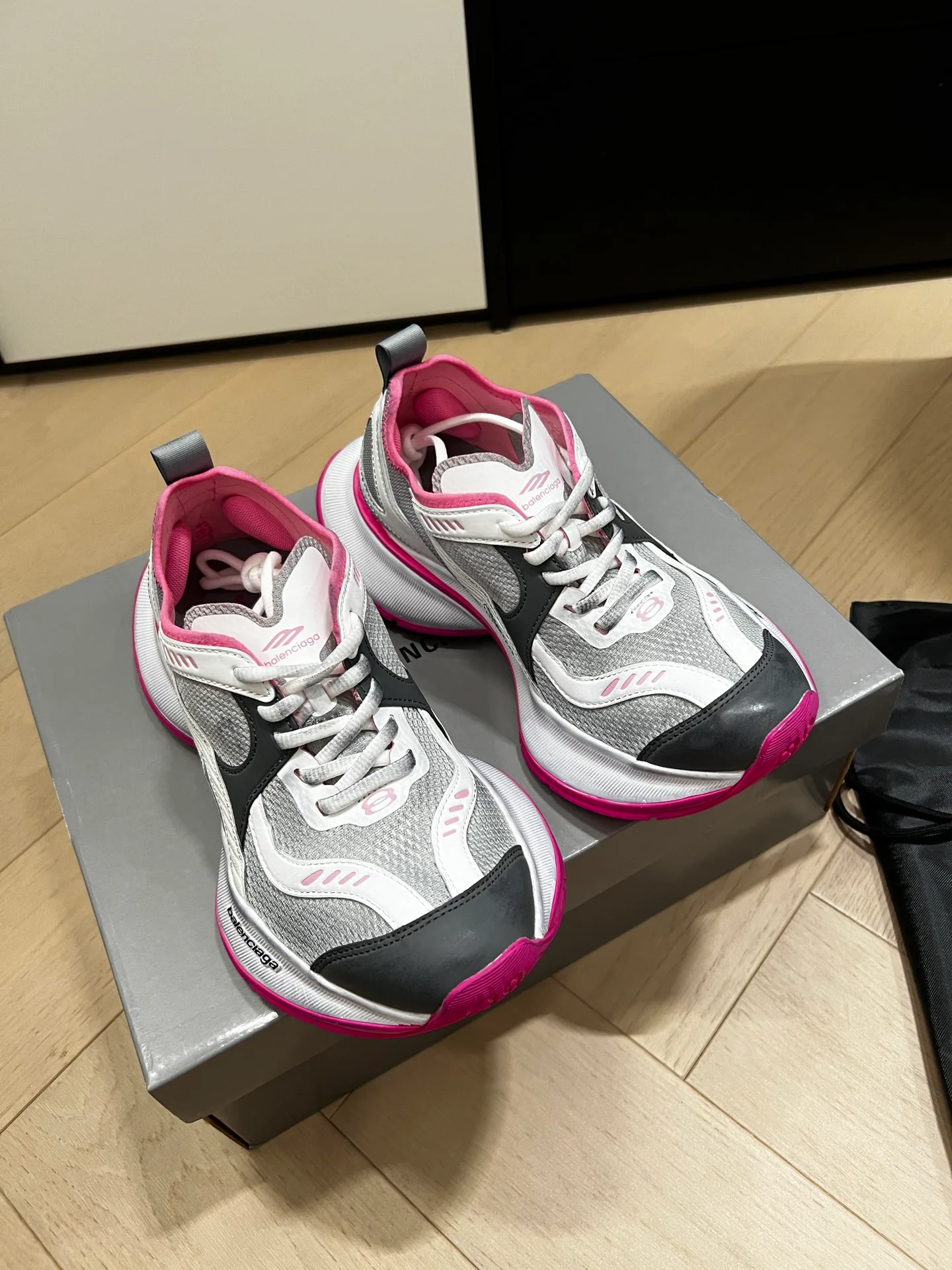 Кроссовки Женские Balenciaga 165316