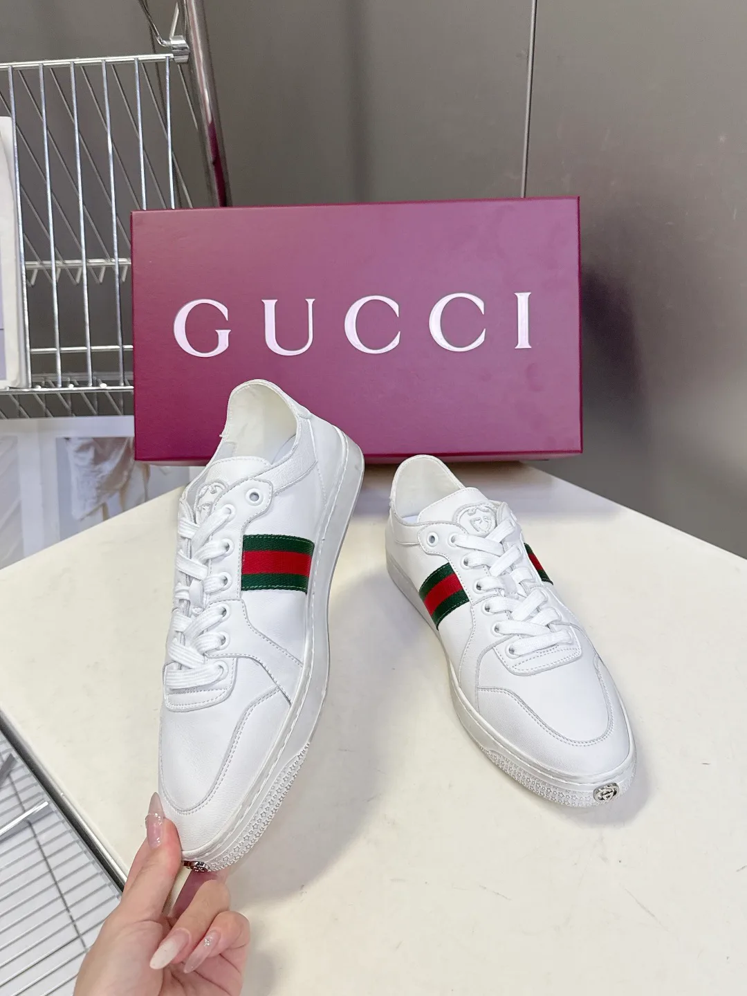 Кроссовки Женские Gucci 13095029