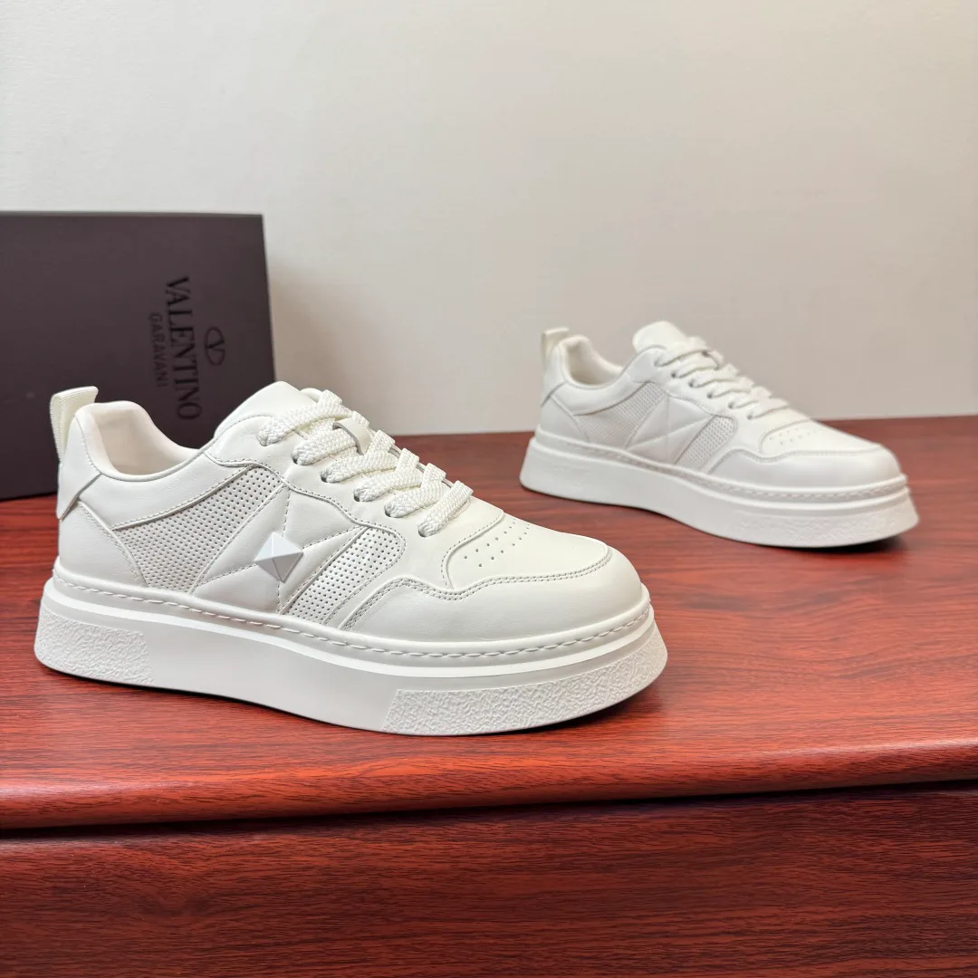 Кроссовки Мужские Valentino 13435978