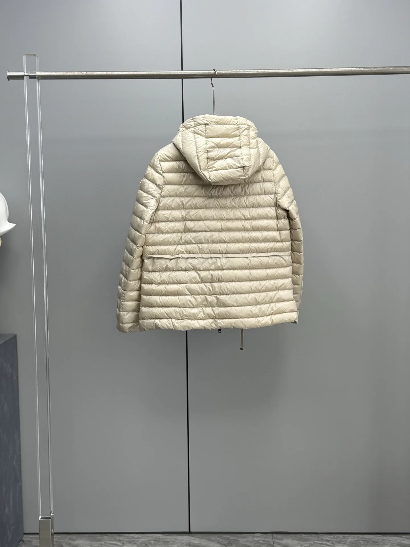 Куртки И Пуховики Женские Moncler 18017036