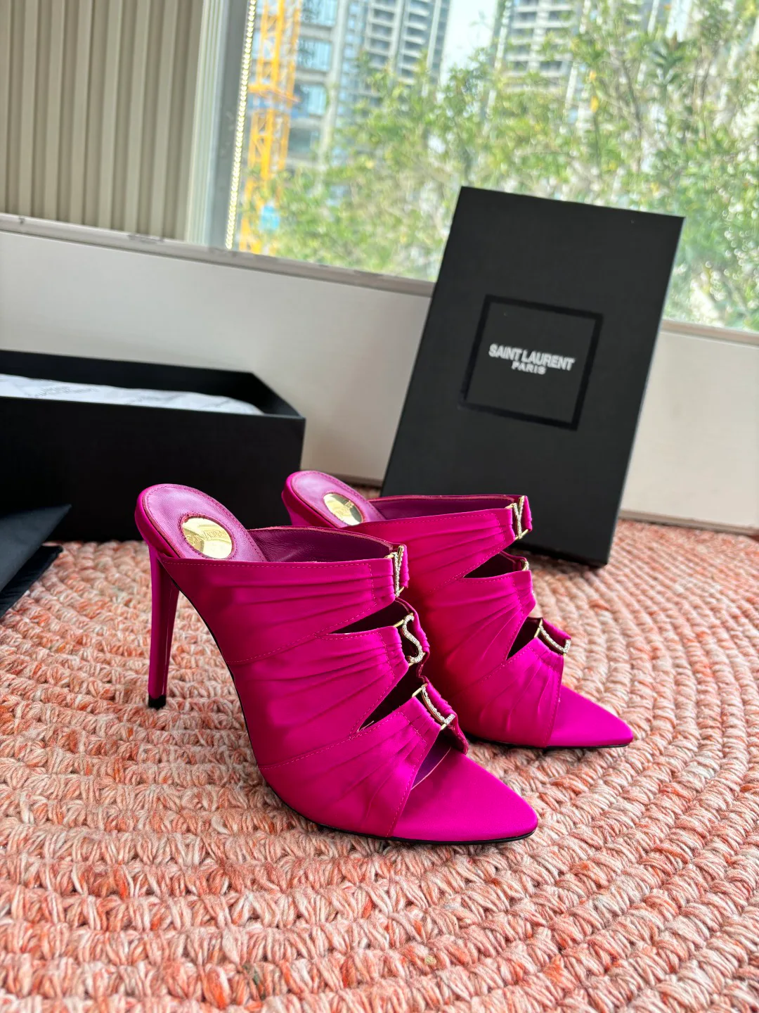 Босоножки Женские Saint Laurent 10211621