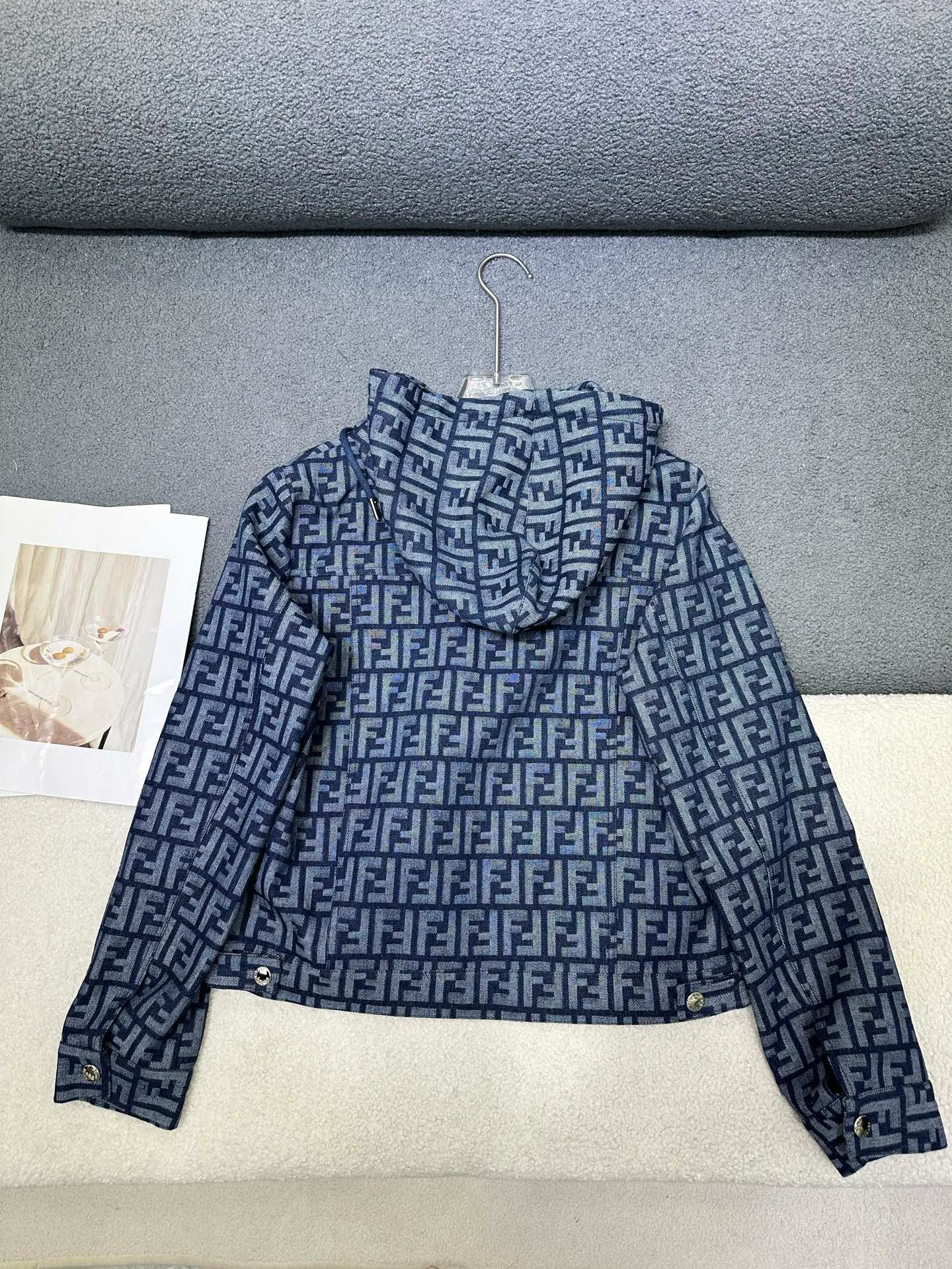 Куртки И Пуховики Женские Fendi 18533838