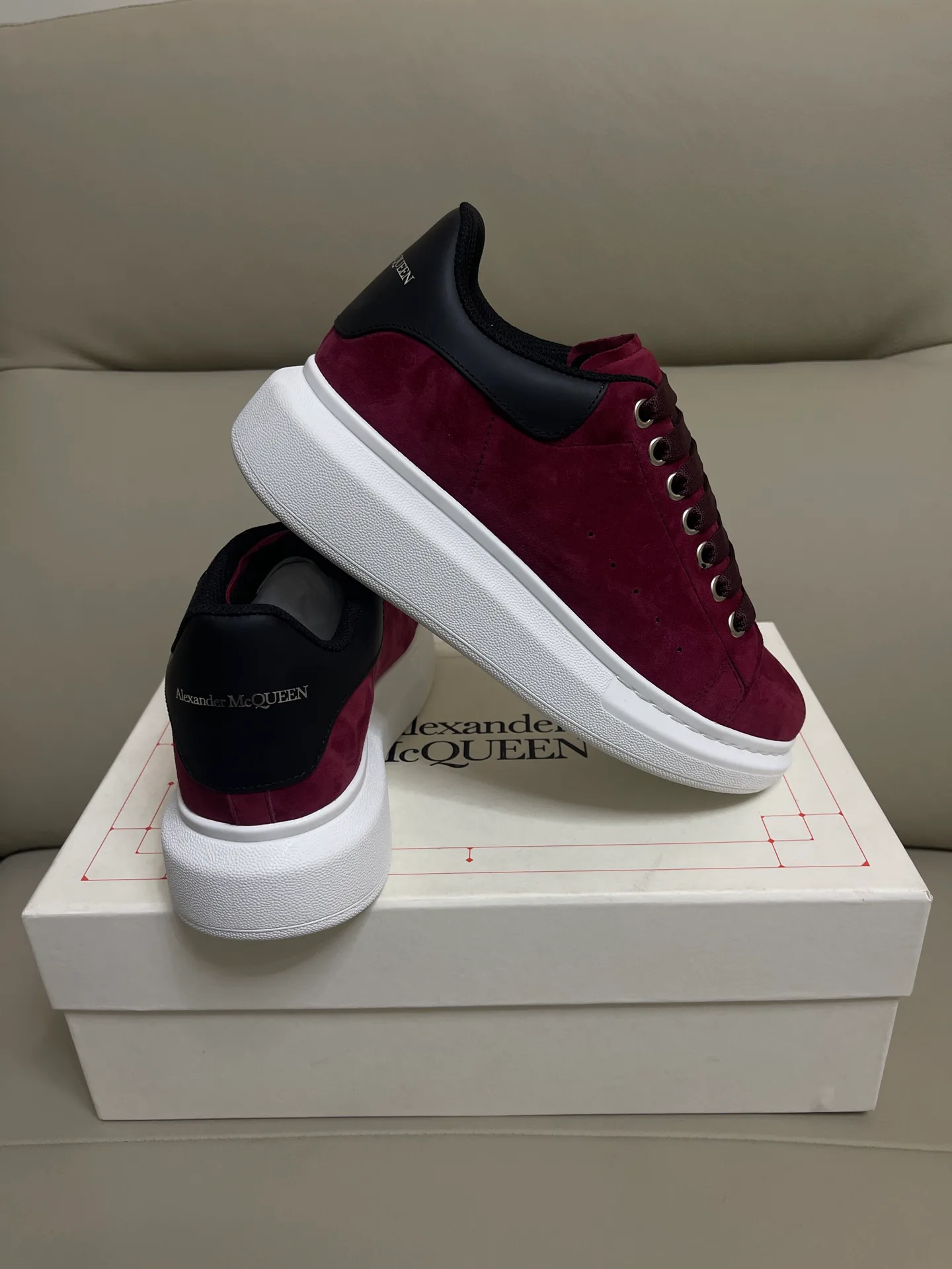 Кроссовки Женские Alexander Mcqueen 18465081