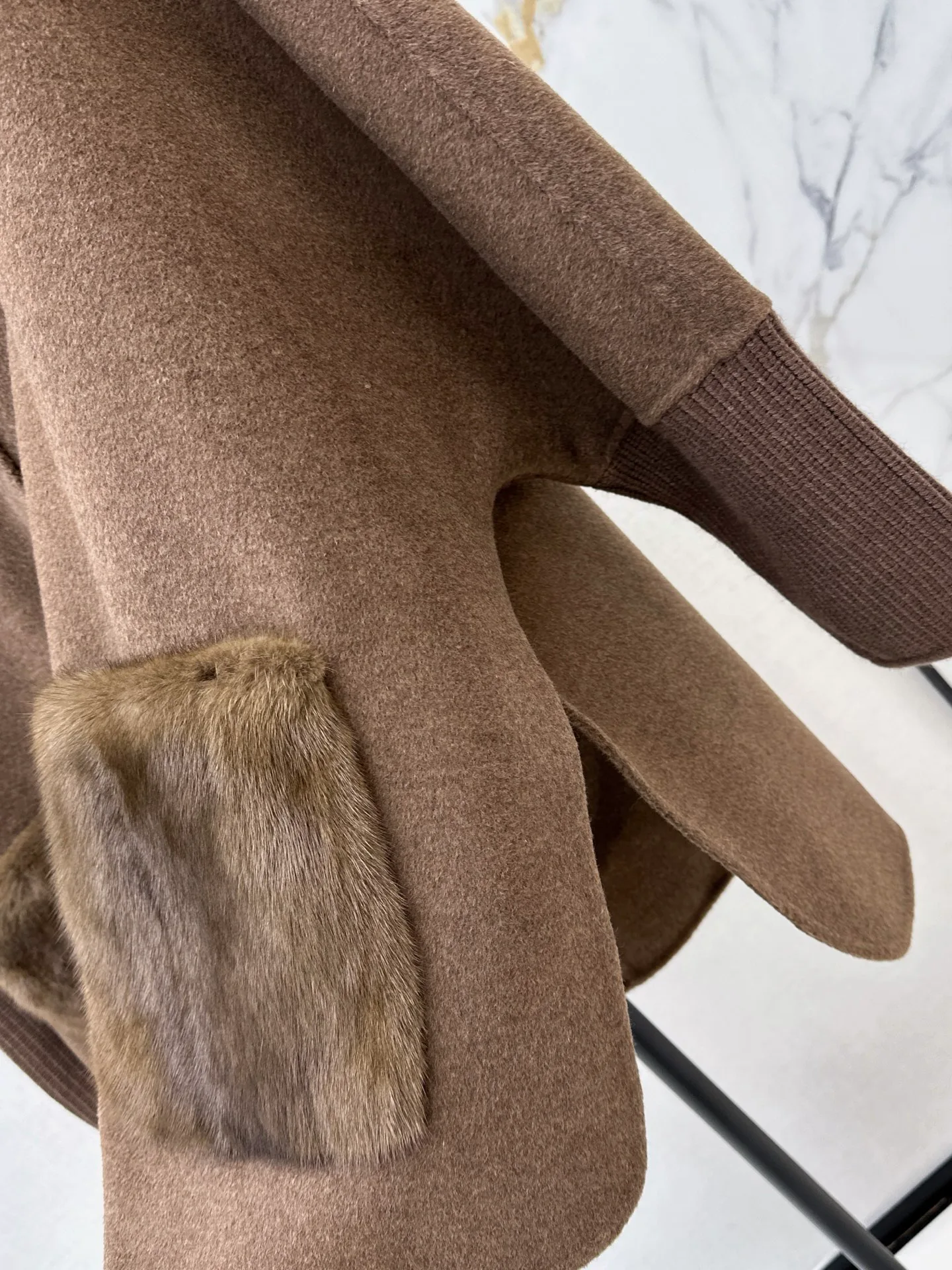 Пальто Женские Loro Piana 18407928