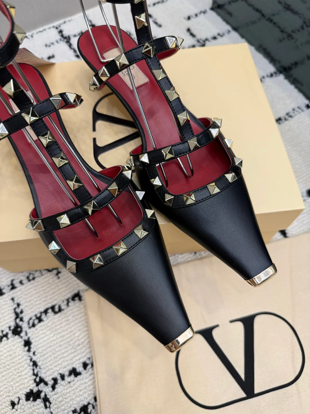Босоножки Женские Valentino 17594513