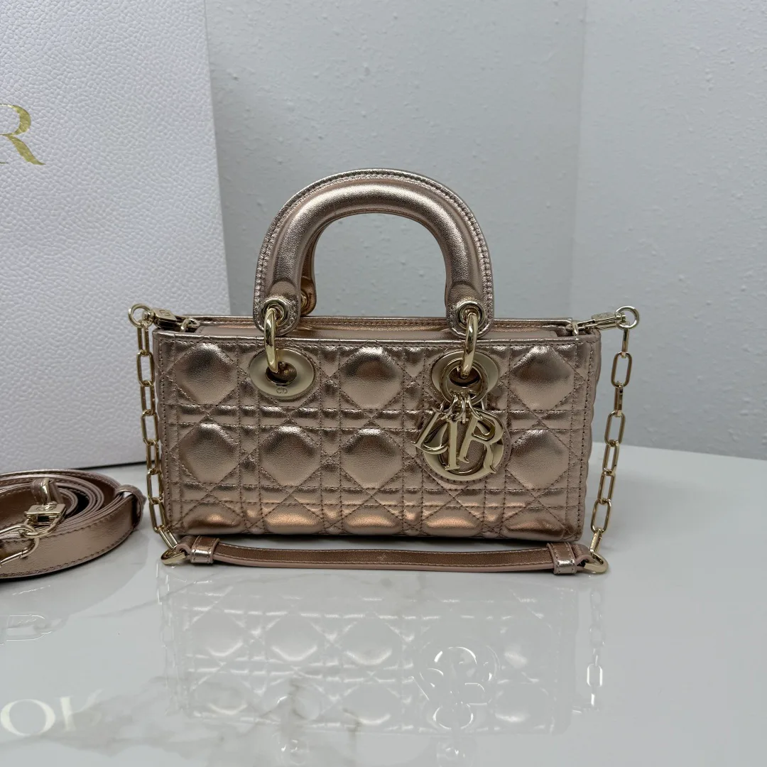 Классические Сумки Женские Christian Dior 18116365
