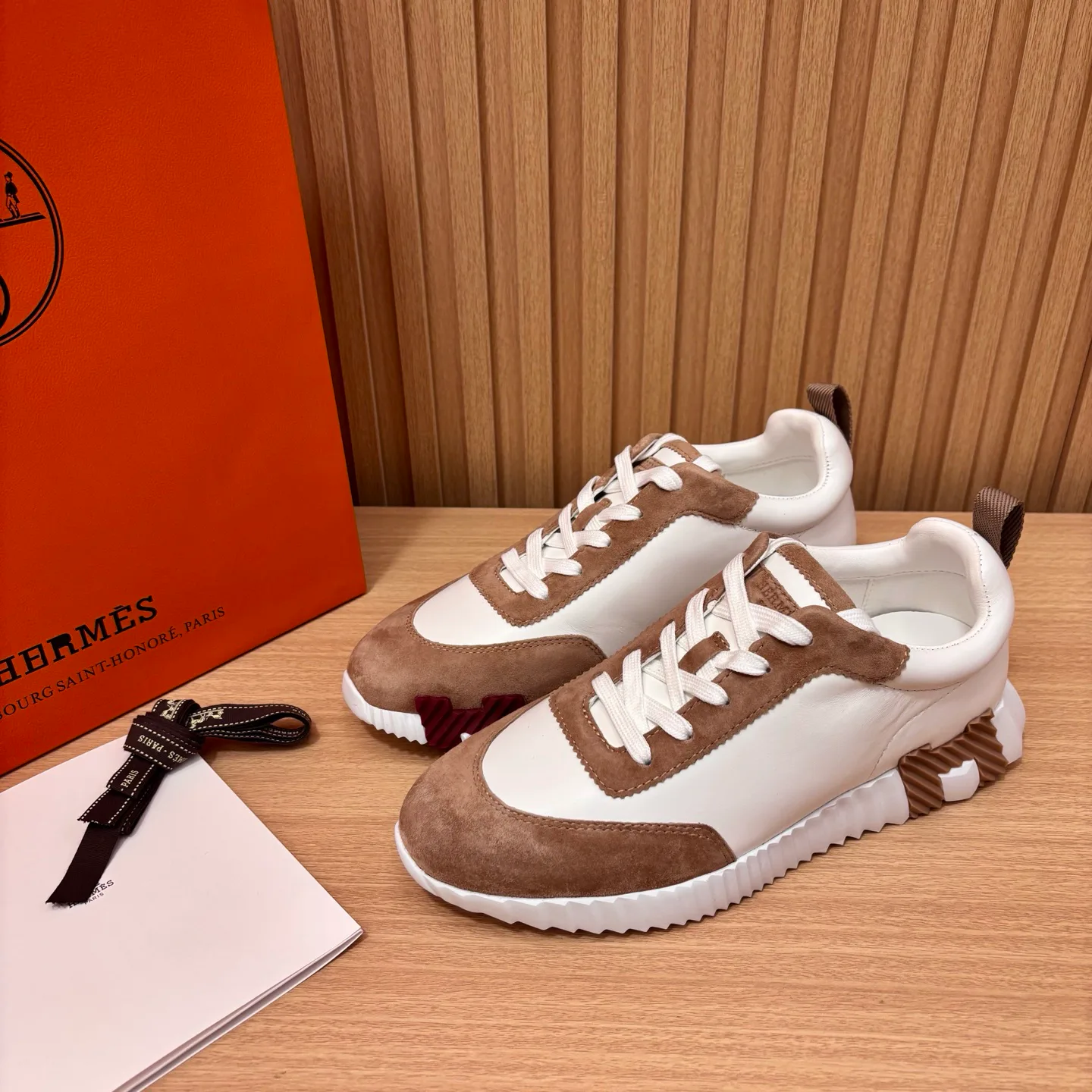 Кроссовки Женские Louis Vuitton 18438925