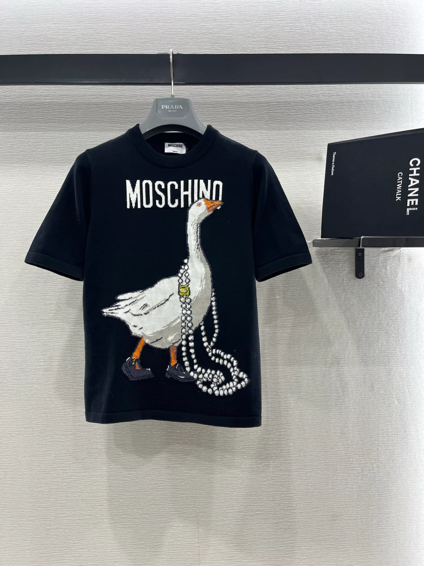Футболки Женские Moschino 1352054