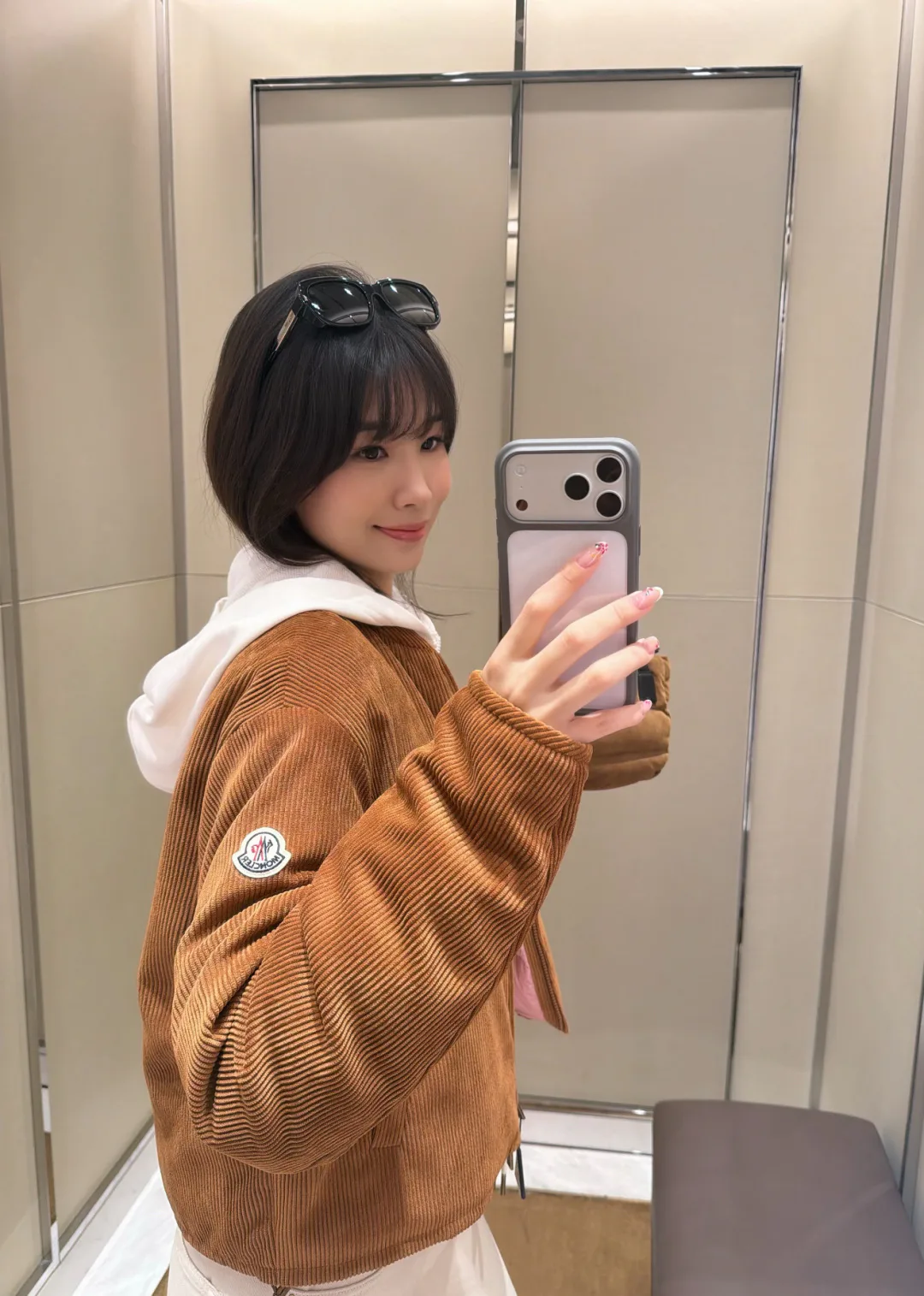 Куртки И Пуховики Женские Moncler 18746499