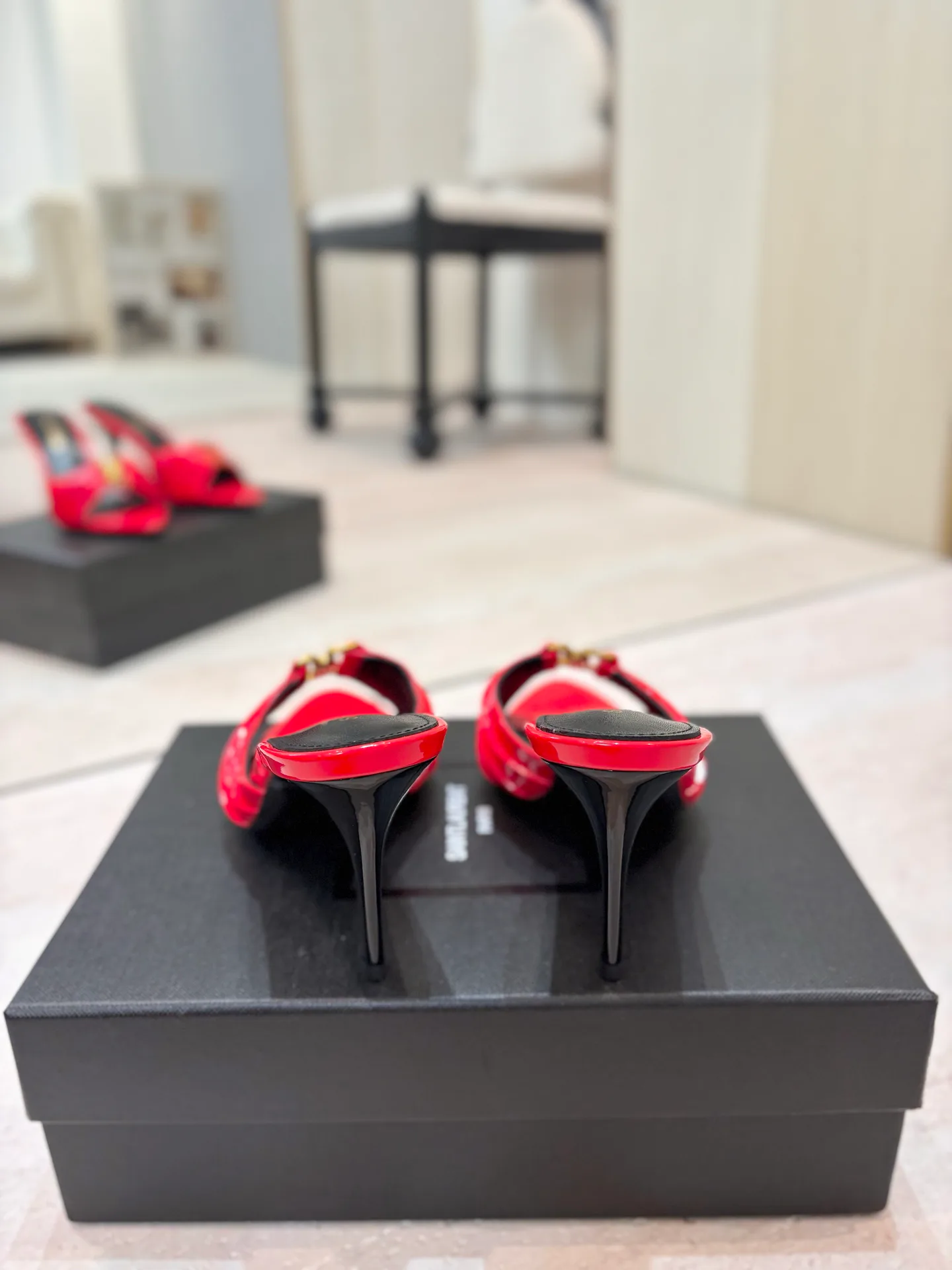 Босоножки Женские Saint Laurent 17476093