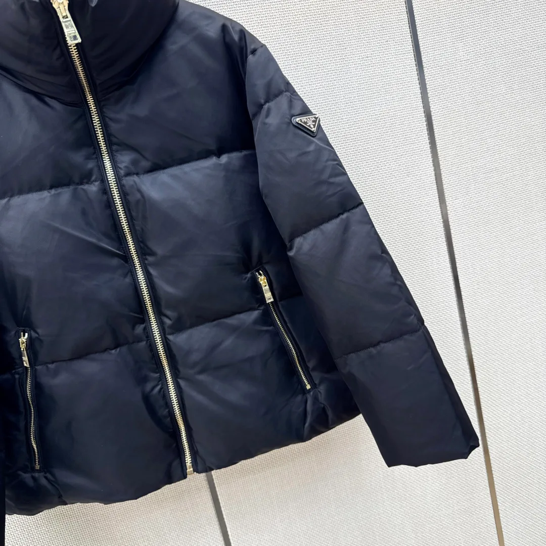 Куртки И Пуховики Женские Prada 18398207