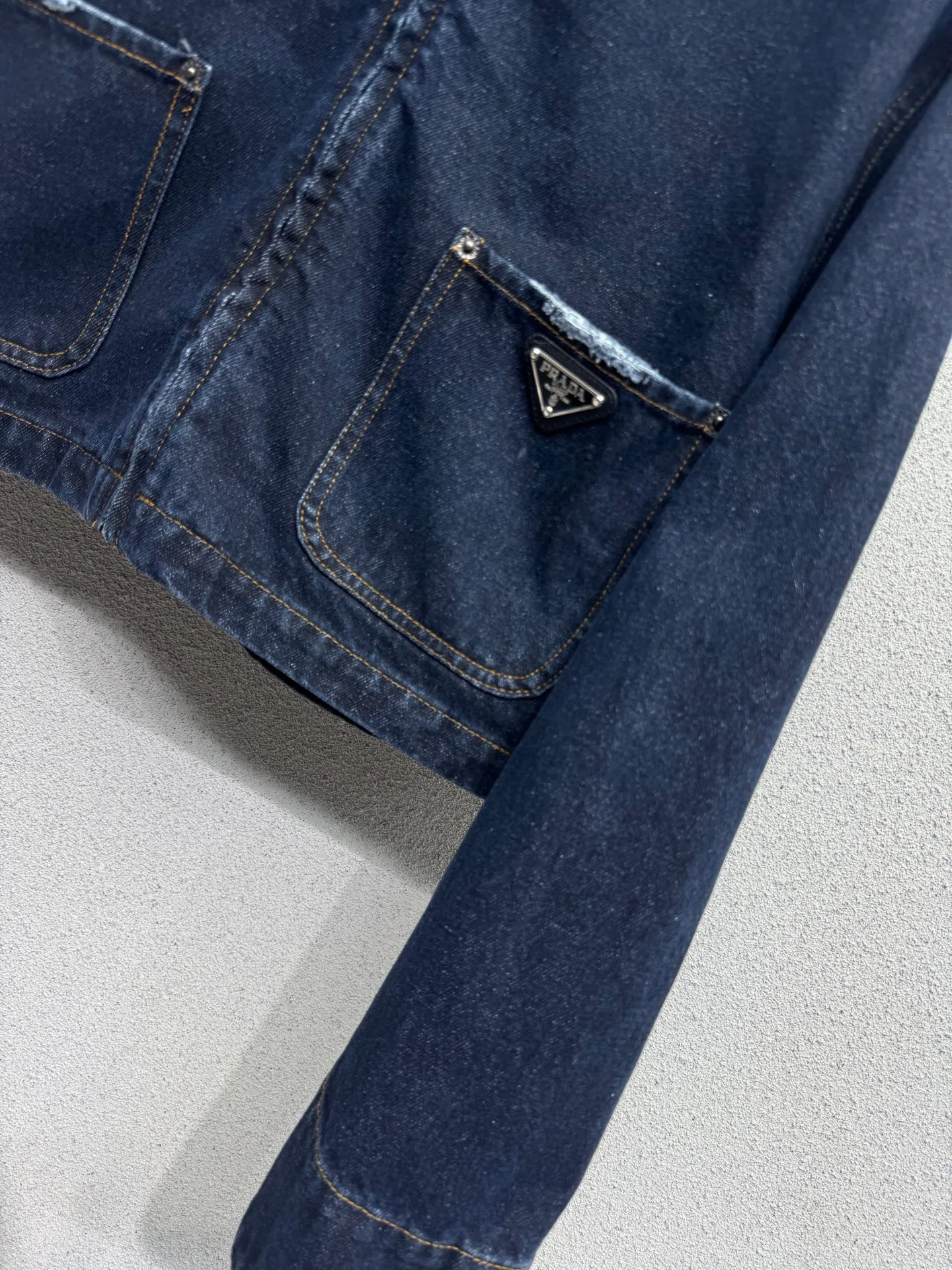 Куртки И Пуховики Женские Prada 18325766