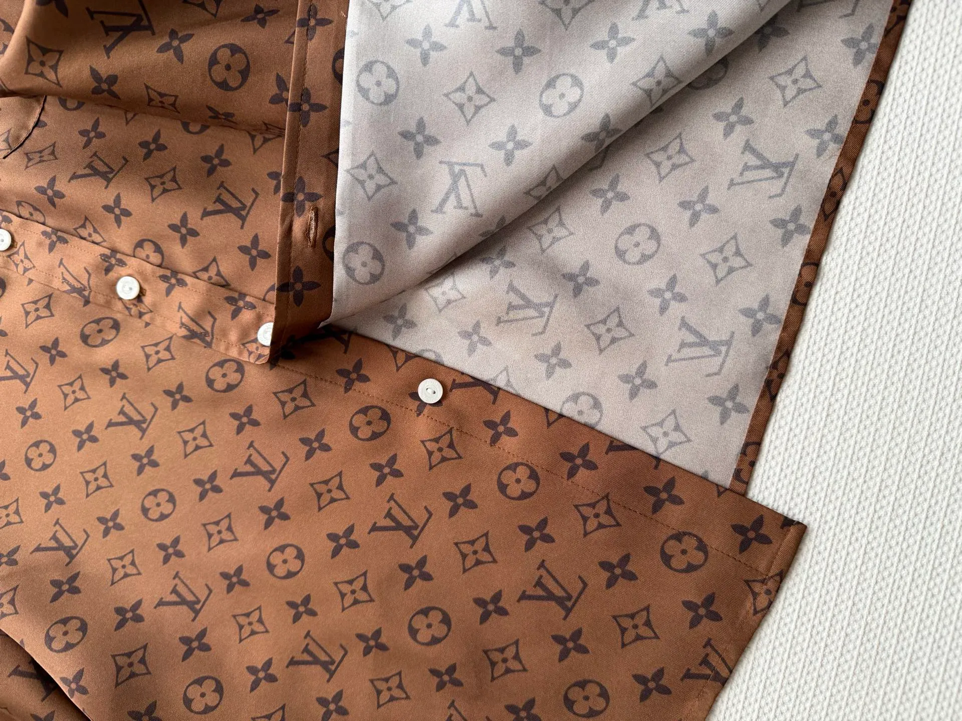 Рубашки Женские Louis Vuitton 2322798